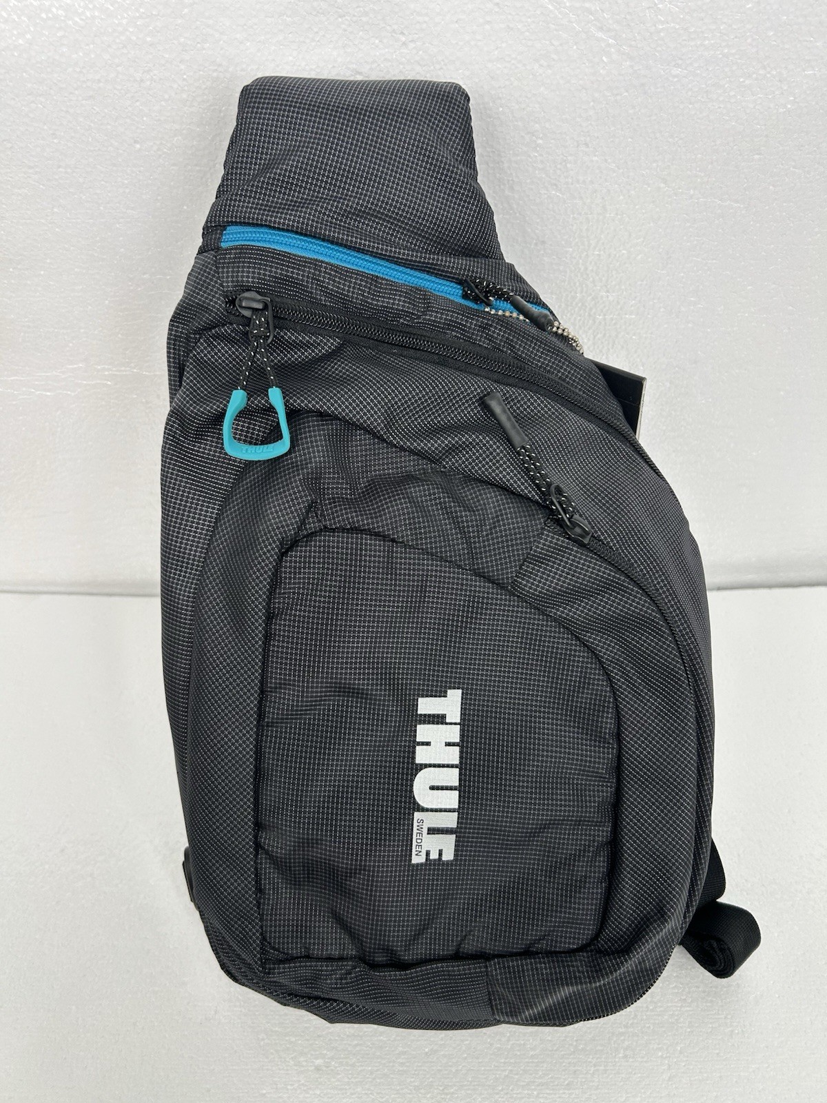 Thule Crossover Sling Bag Black NEW