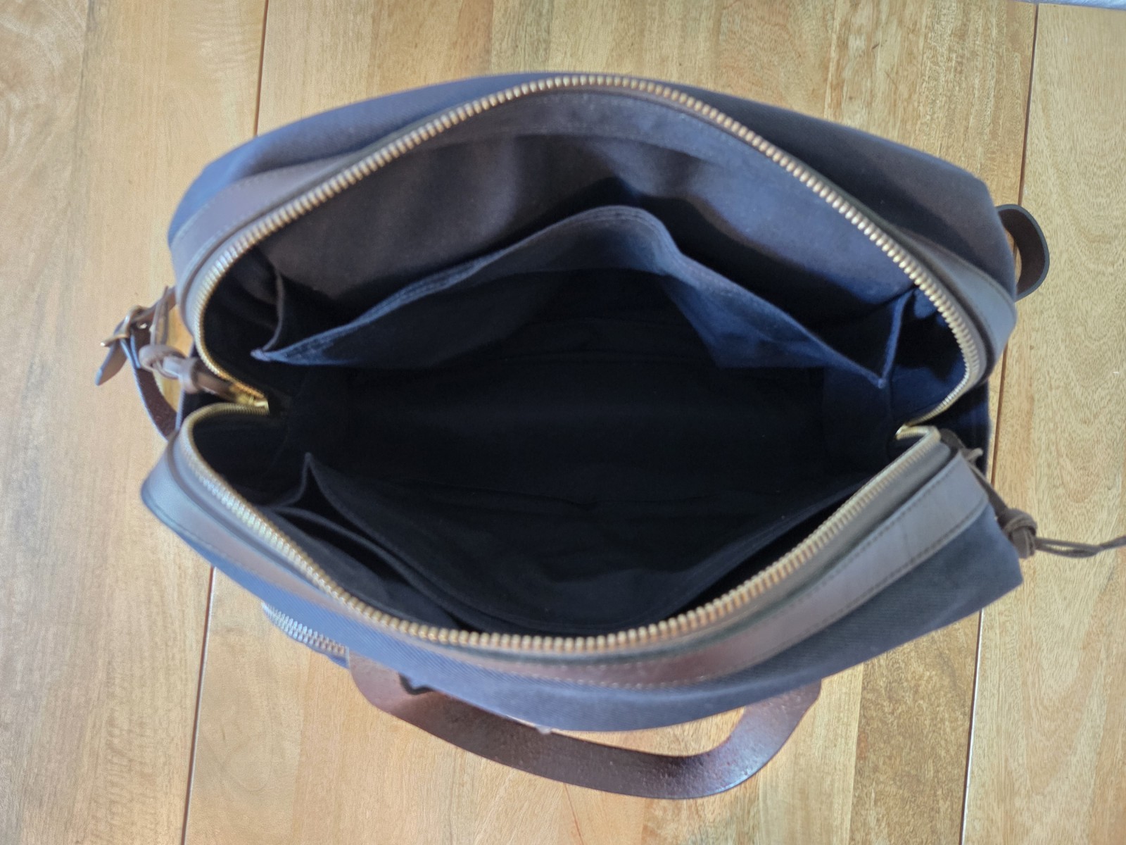Filson Rugged Twill Padded Computer Bag | Navy | USA Made | MSRP $625 | Rare