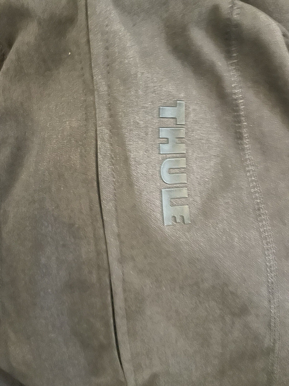 Thule Vea Backpack Daypack 17L Laptop Bag Black NWOT Work Commuter Weekender