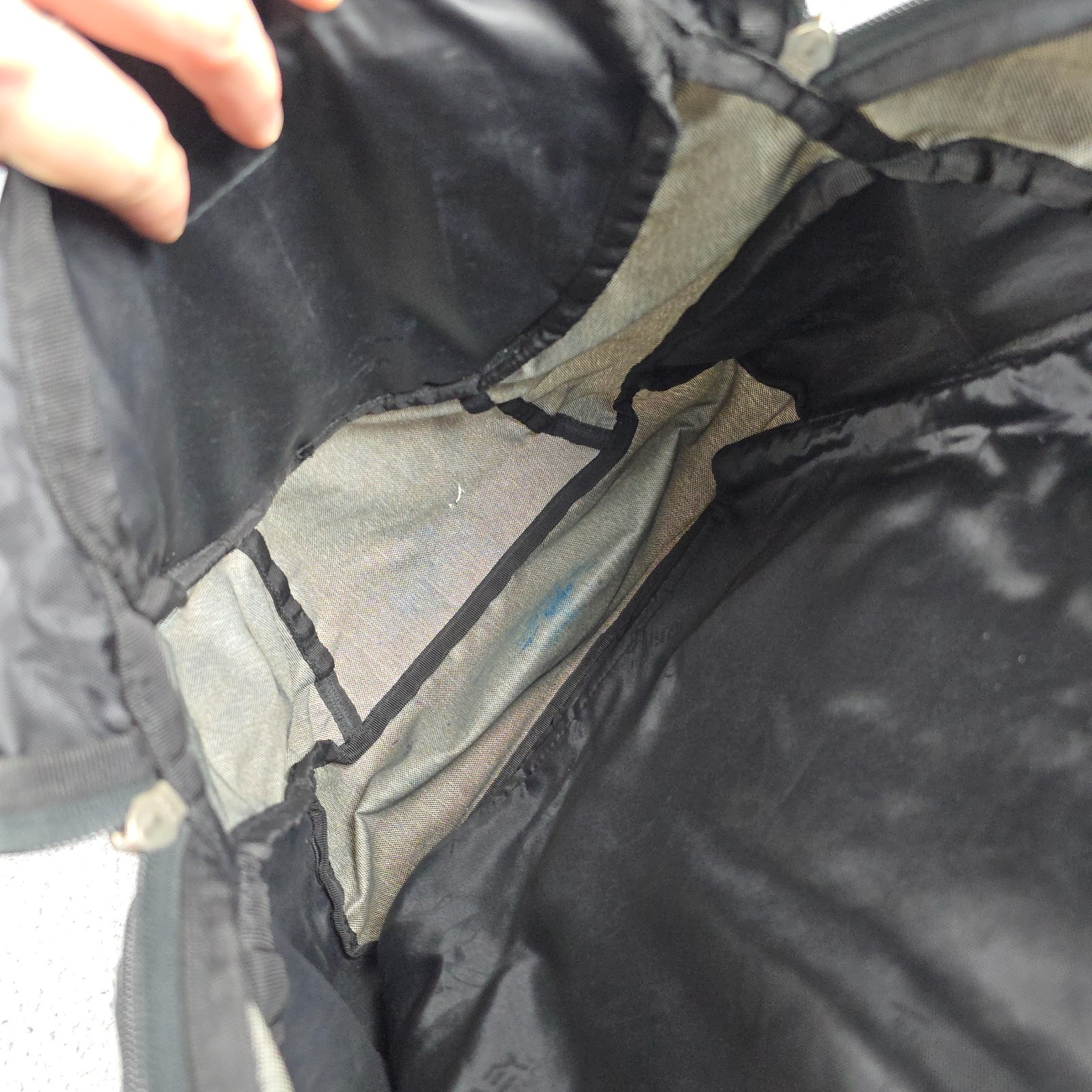 Oakley 30L Blade Backpack Gray Sunglasses Book Bag Damaged