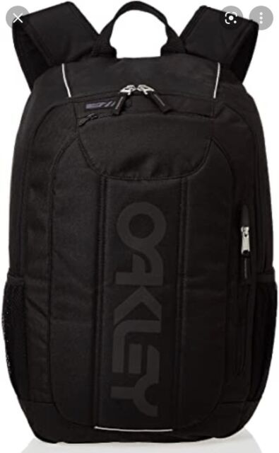 Oakley Enduro 3.0 20L Men’s Backpack – Blackout (921416-02E)