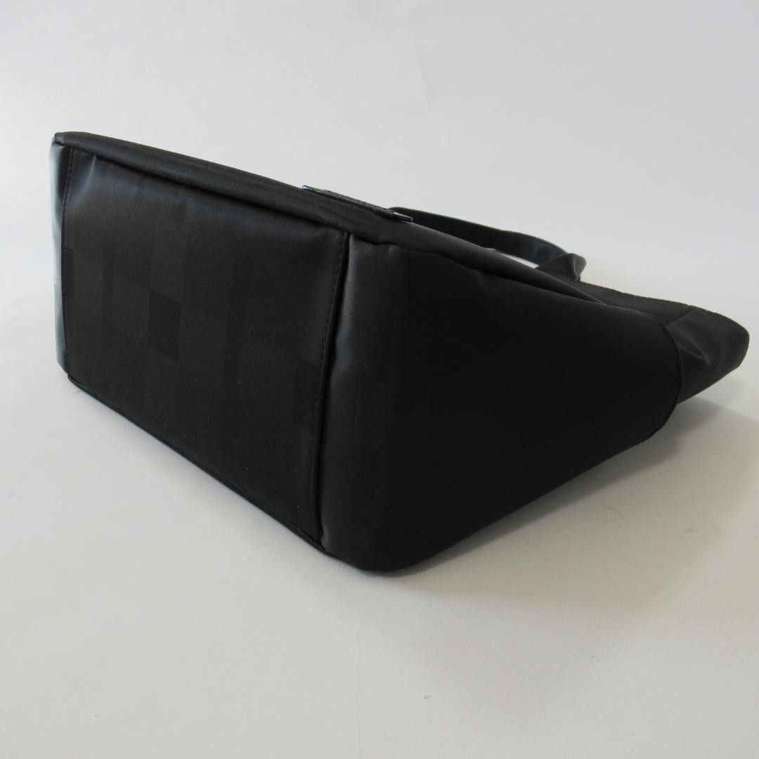 Authentic BLACK LABEL CRESTBRIDGE Black Nylon Tote Bag 21cm x 37cm x 13cm Damage