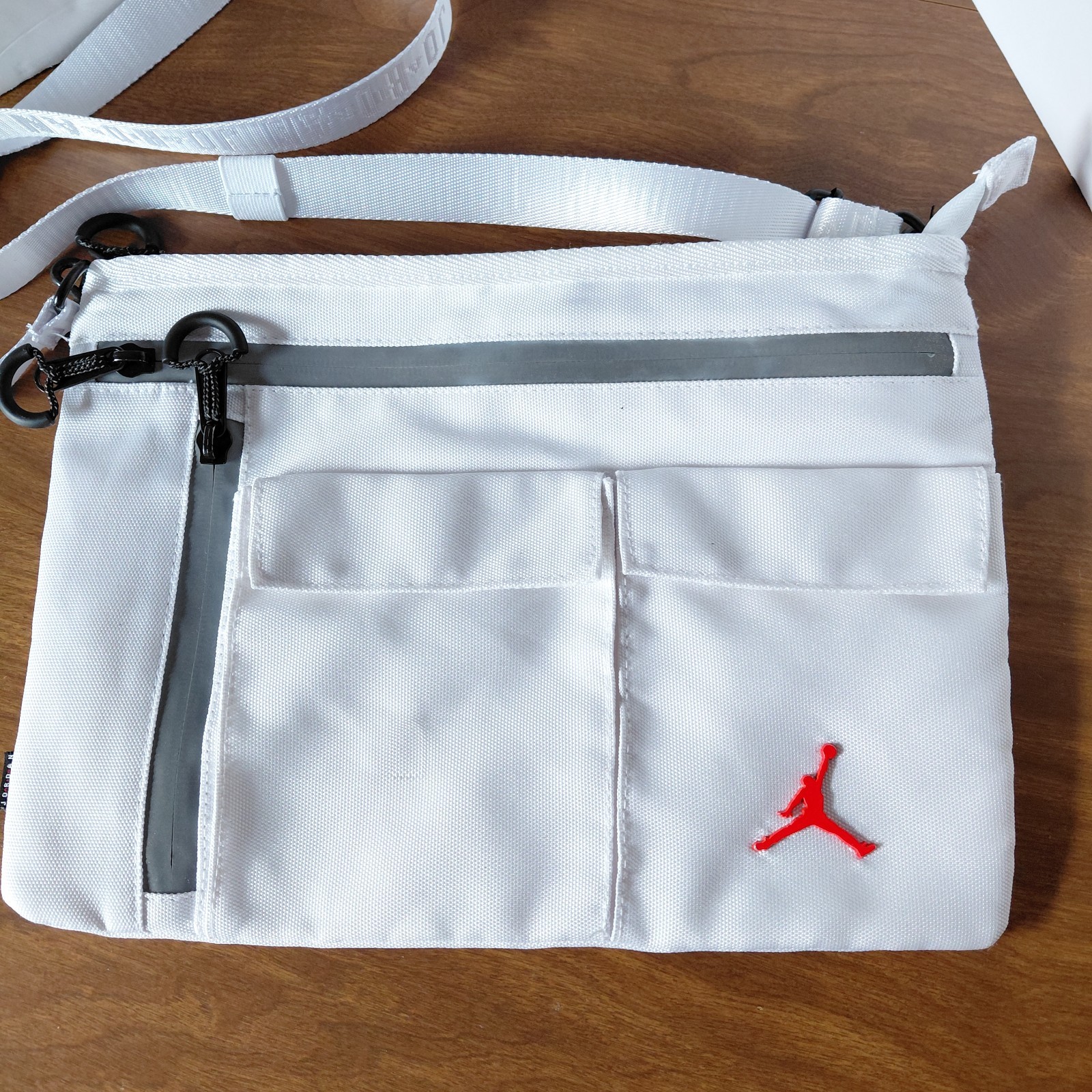Air Jordan Icon Shoulder Bag 9A0322-001 Crossbody Retro White Red Black Bred OG