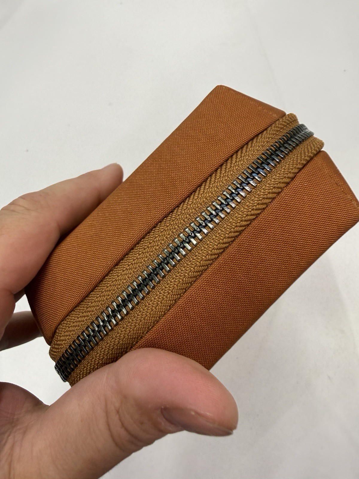 Bellroy Tech Kit Compact (Tech Accessories Organizer, Zipper Pouch) – Bronze