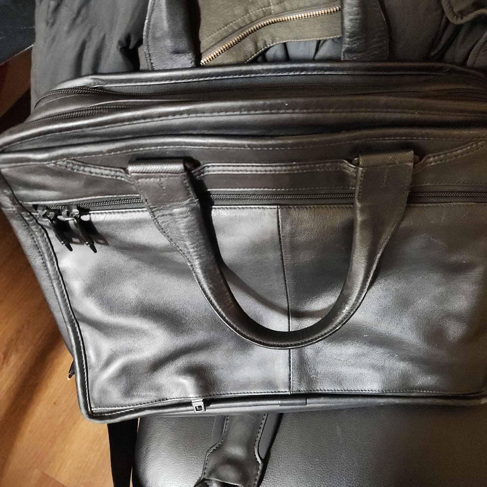 Tumi Alpha Compact Large Screen Briefcase Laptop Bag Leather 96114DH Reg $600+