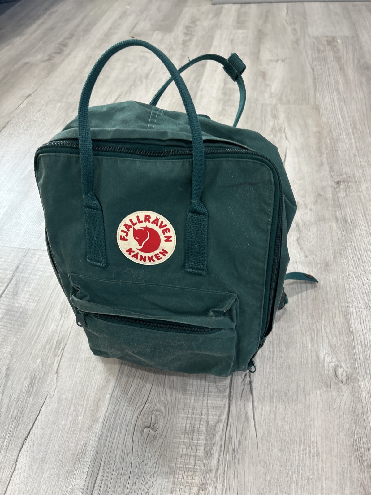 Authentic Fjallraven Kanken Mini Backpack Forest Green Classic School Bag 23510
