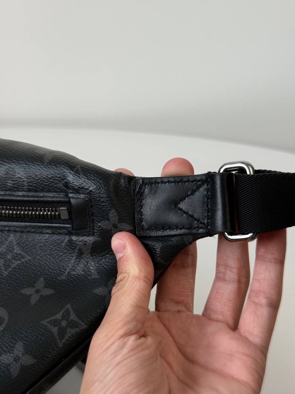 Authentic Louis Vuitton Discover Leather Monogram Bumbag PM Shadow Mens