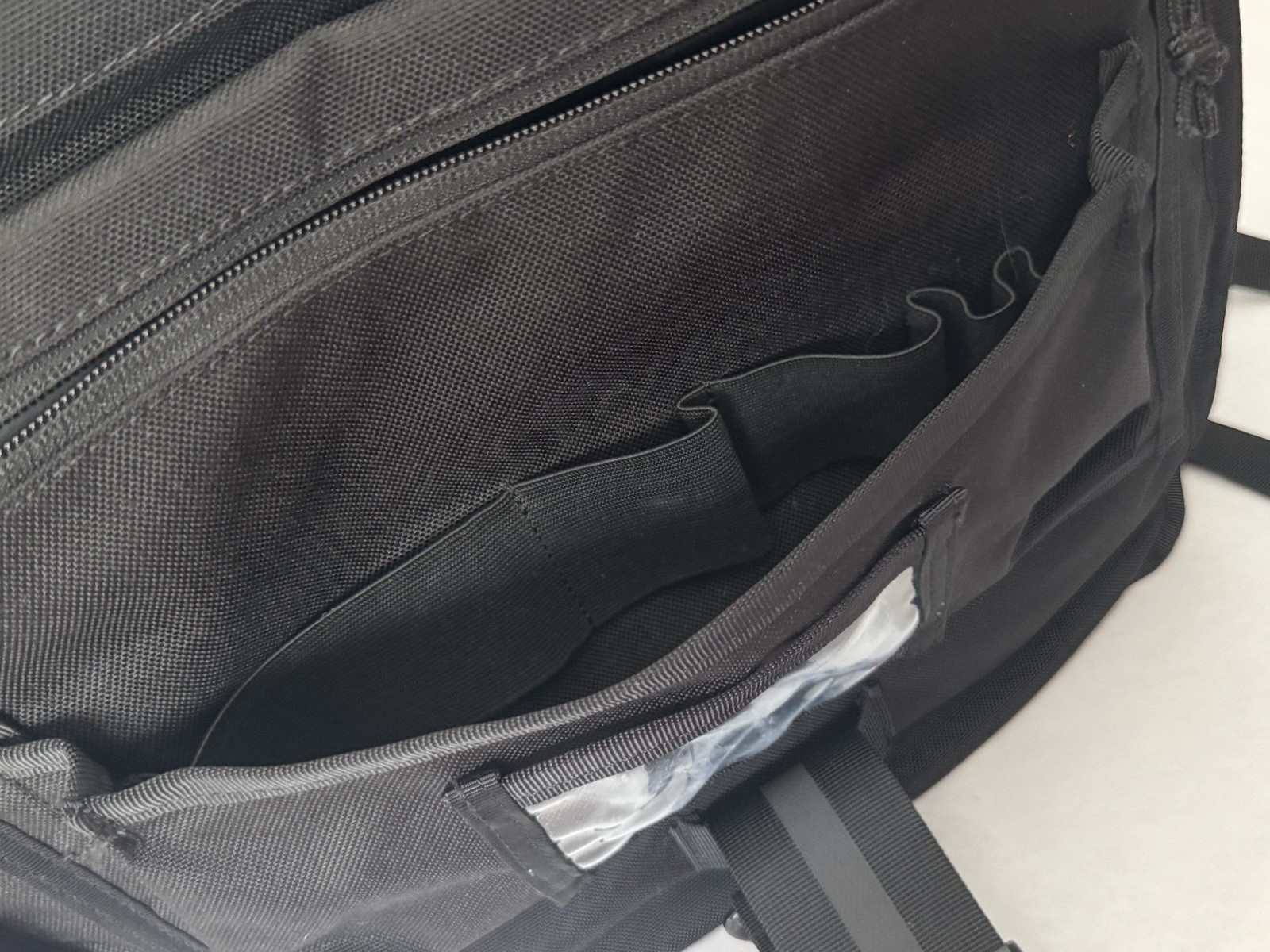 CHROME Warsaw MD 25L Backpack Professional Messenger Water Resistant Bag EUC