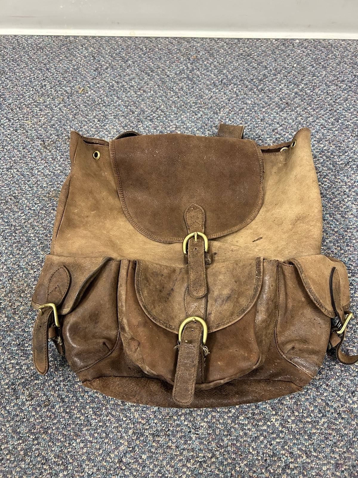 Vintage GAP Backpack Bag Medium Brown Leather Buckle Flap Drawstring Boho Read