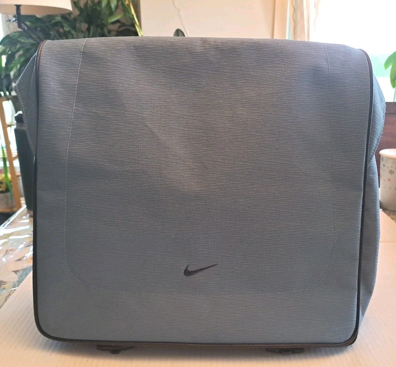 Nike Blue Messenger Travelbag Cordura Nylon Crossbody Laptop Magnetic Adjustable