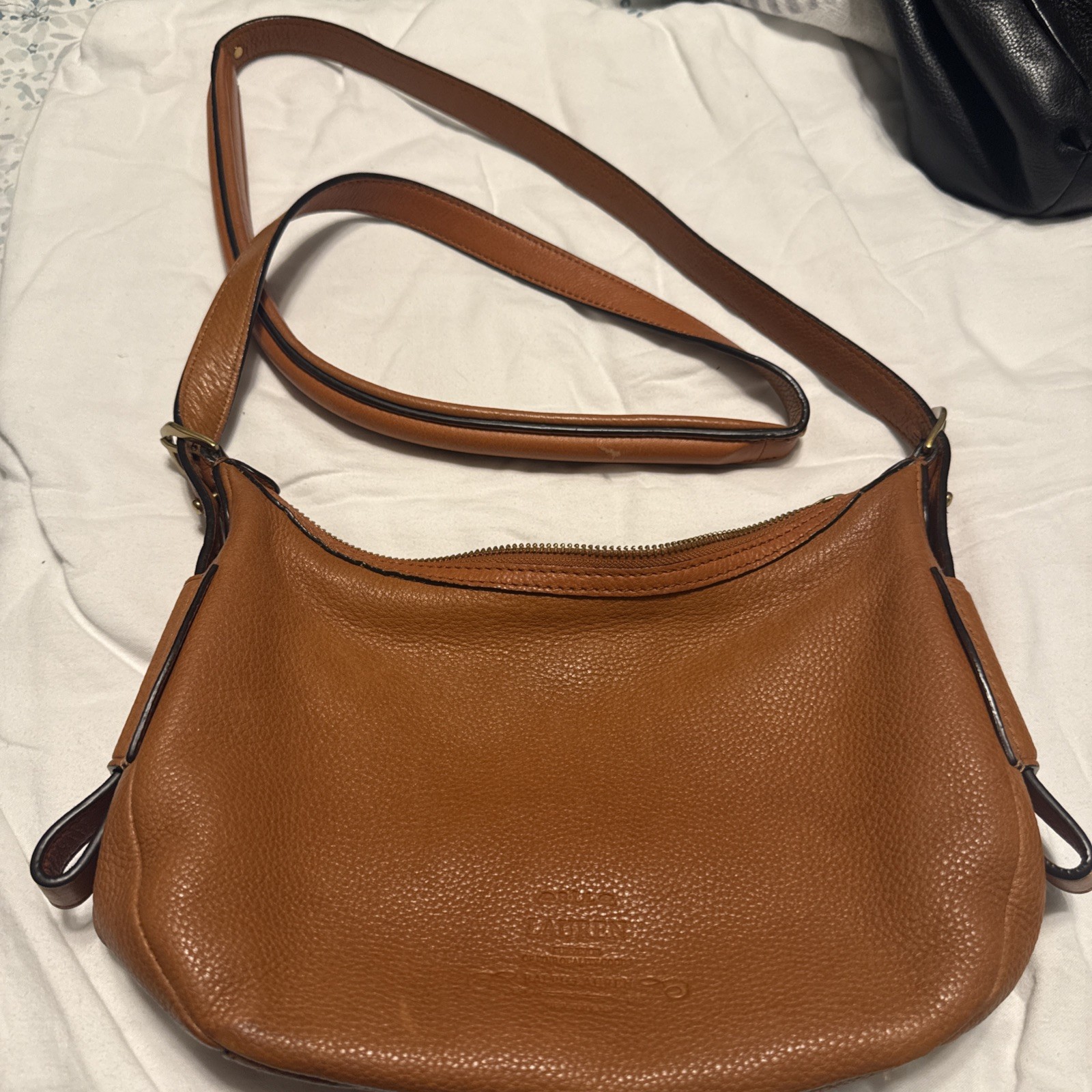 Lauren Ralph Lauren Leather Crossbody Shoulder Bag Hobo Camel Brown RL0526373