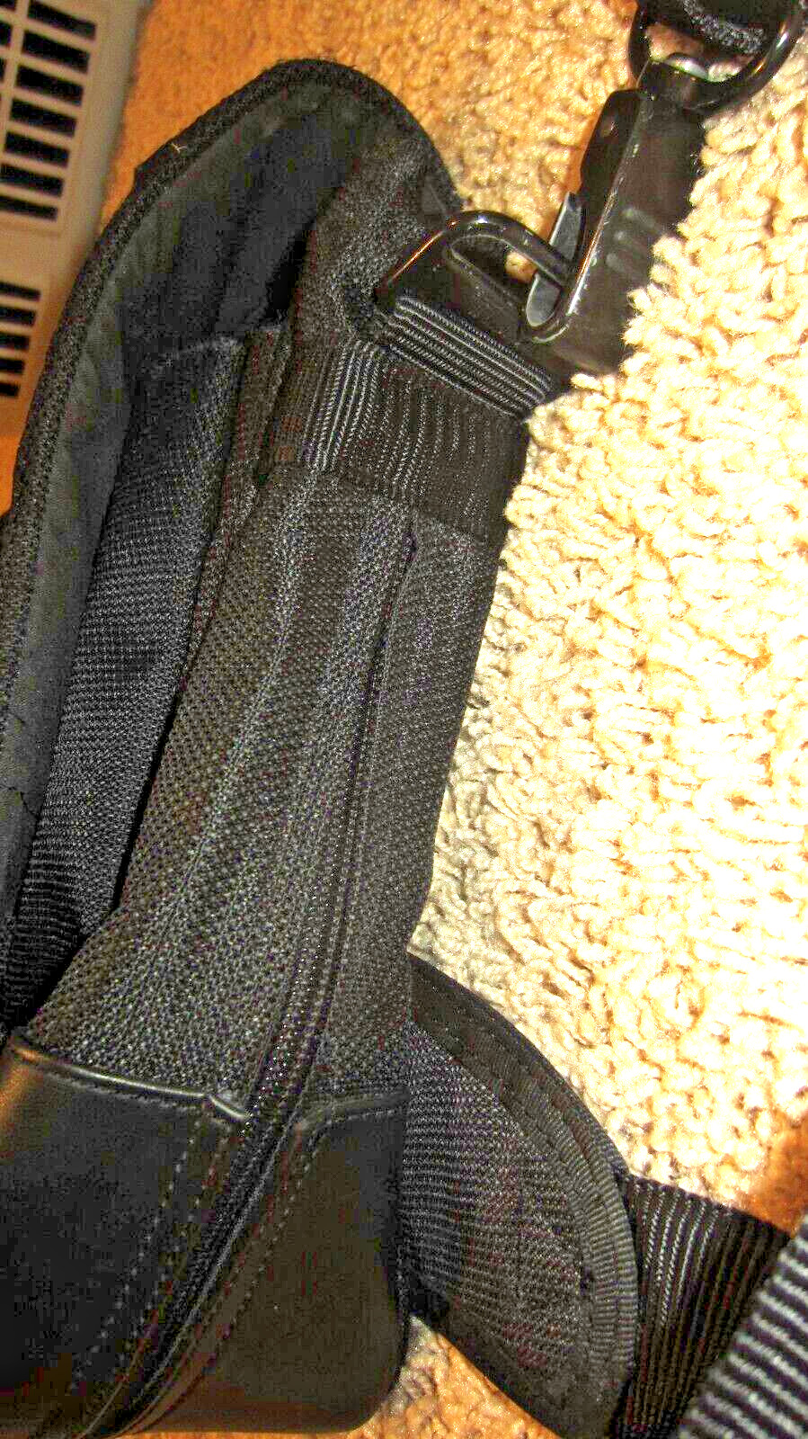 TUMI T2 Expandable Ballistic + Leather Messenger Bag Portfolio Case Shoulder