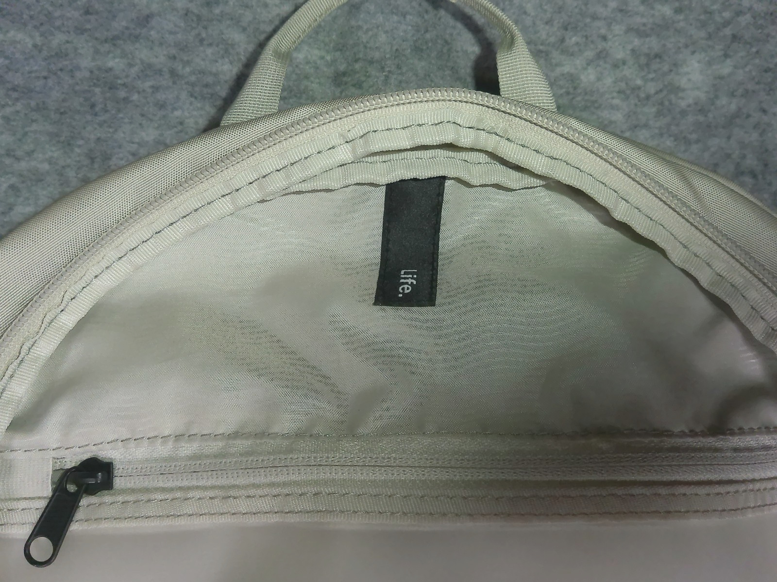 Thule Backpack Brown Tan Travel Work Laptop Organizer Daypack Bag with Safezone