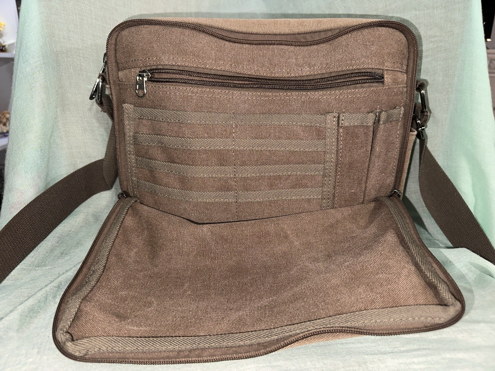 Canvas Natural Material Retro Messenger Tablet Travel Bag Manjianghong Men’s