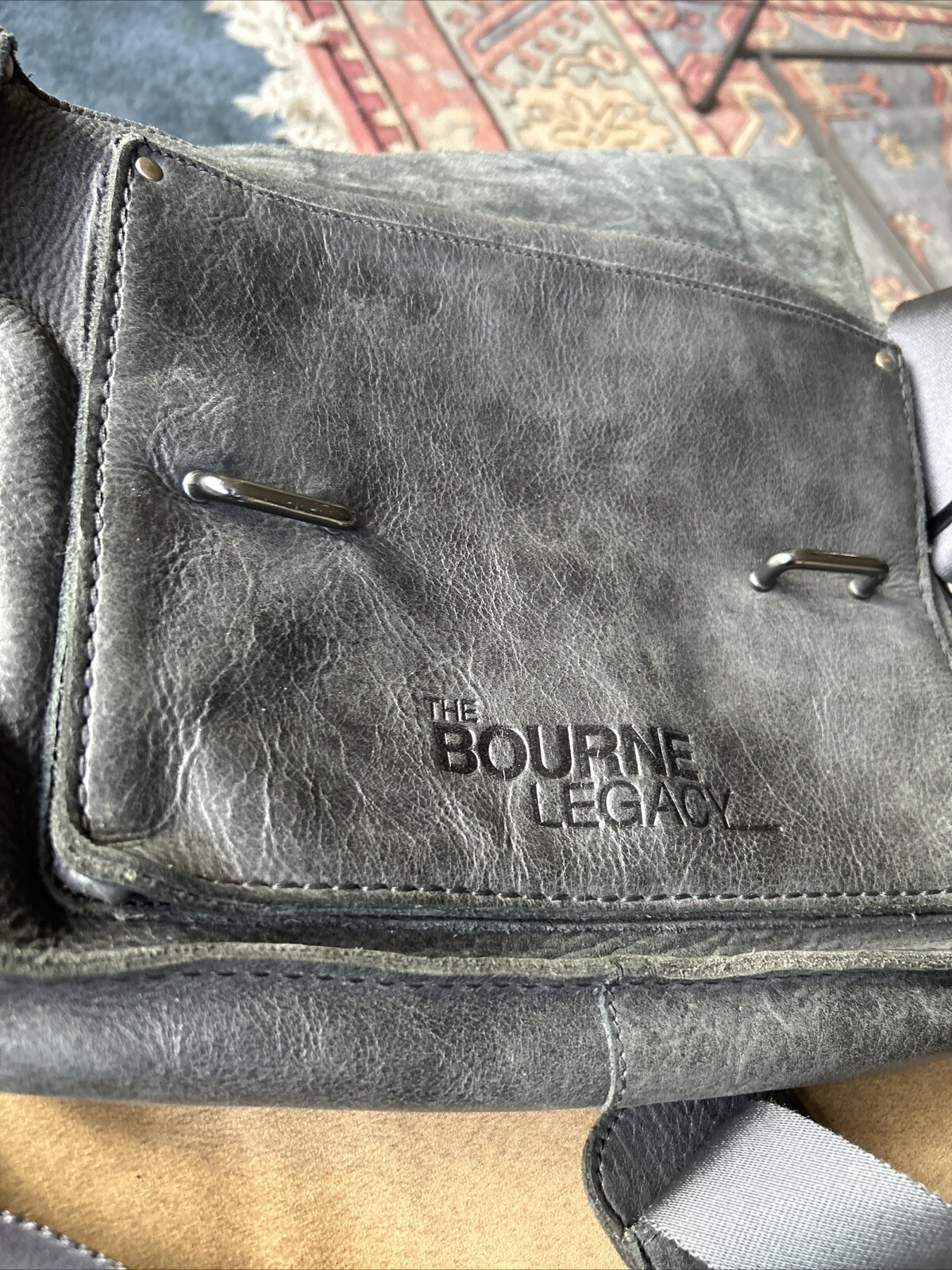 ROOTS The Bourne Legacy CANADA LEATHER CROSSBODY MESSENGER BAG 13”