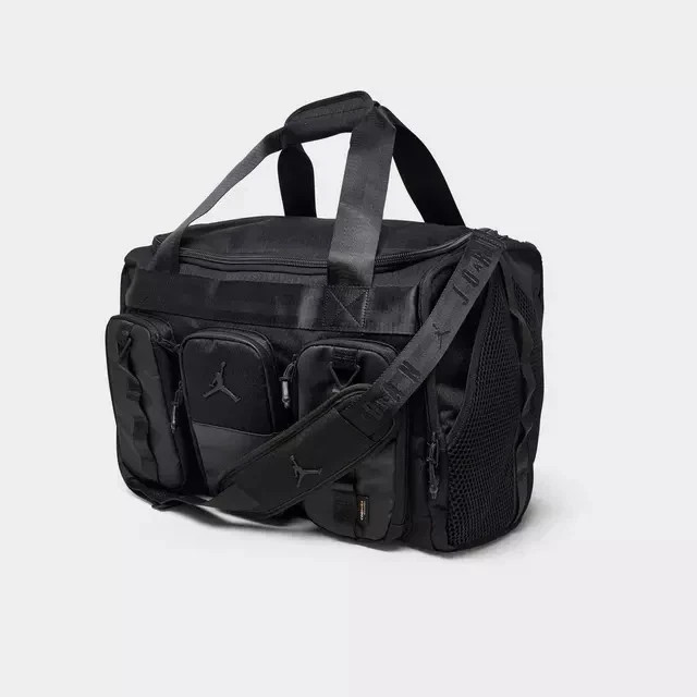 NEW Jordan Collectors Gym Duffle Bag NWT Nike Black 45L Travel Duffel MA9181-023