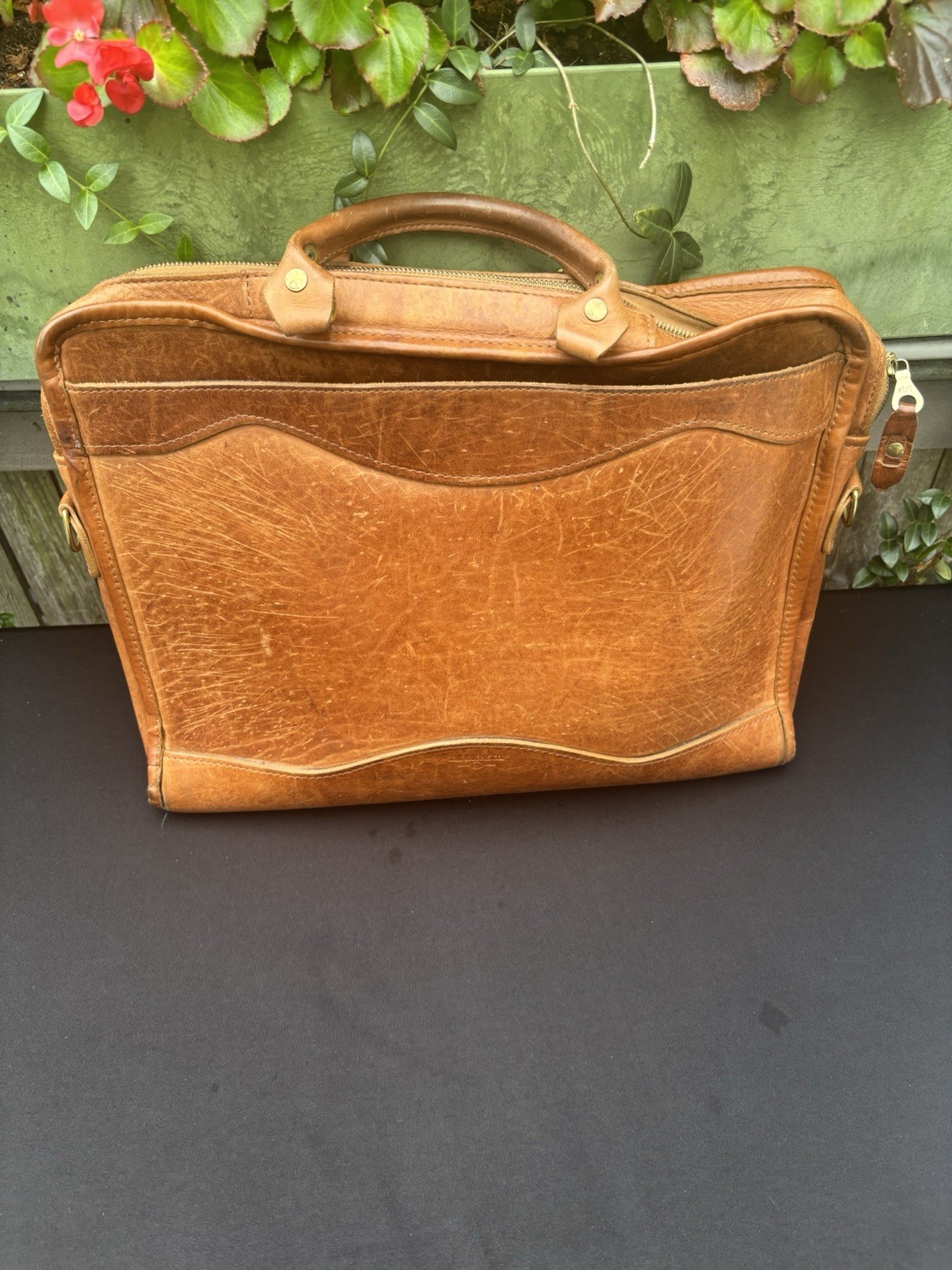 Vintage J W HULME Original Heavy Leather Slim Briefcase / Made in USA (brown)