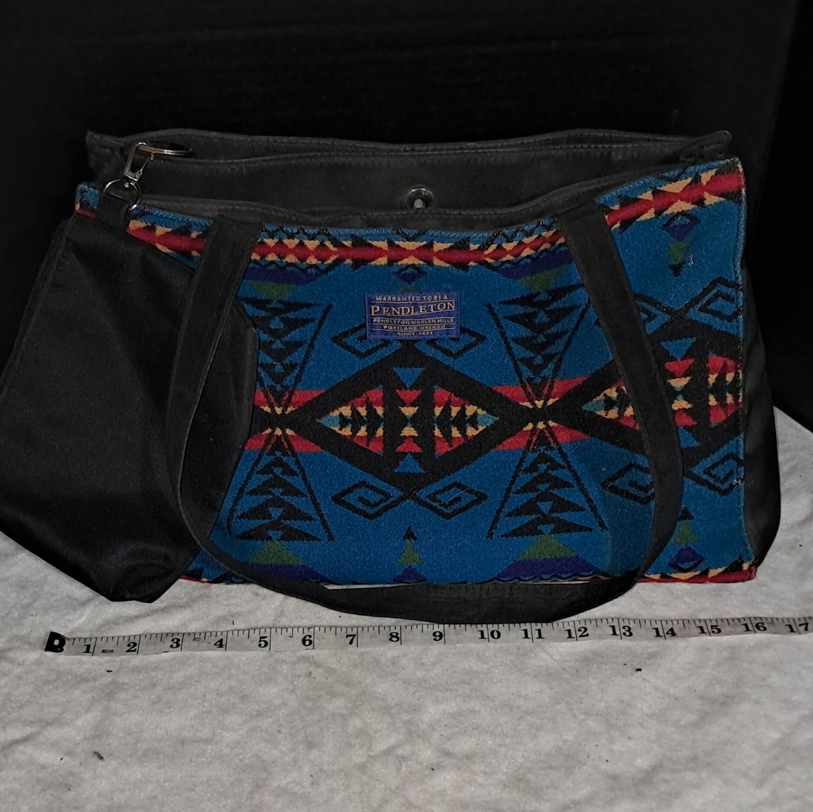 Pendleton Blue Geometric Shoulder Bag Native American Theme Medium Casual