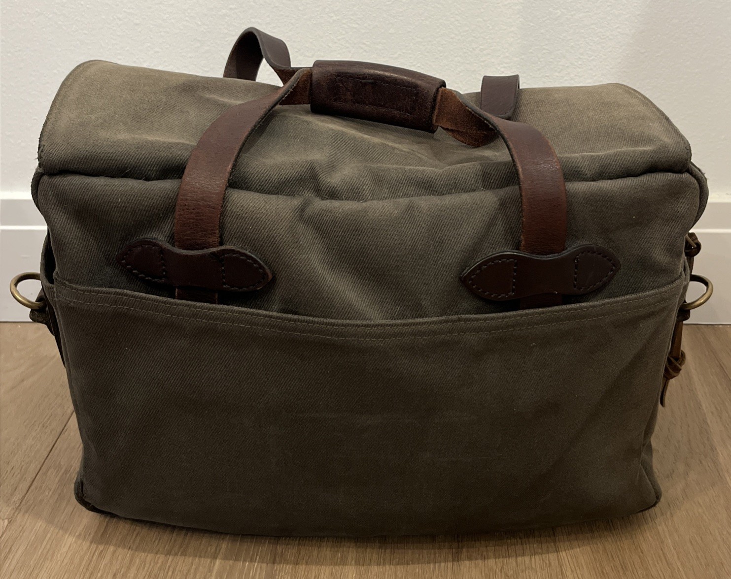 Filson 258 Rugged Twill Padded Computer Bag | Otter Green | USA | Missing Strap