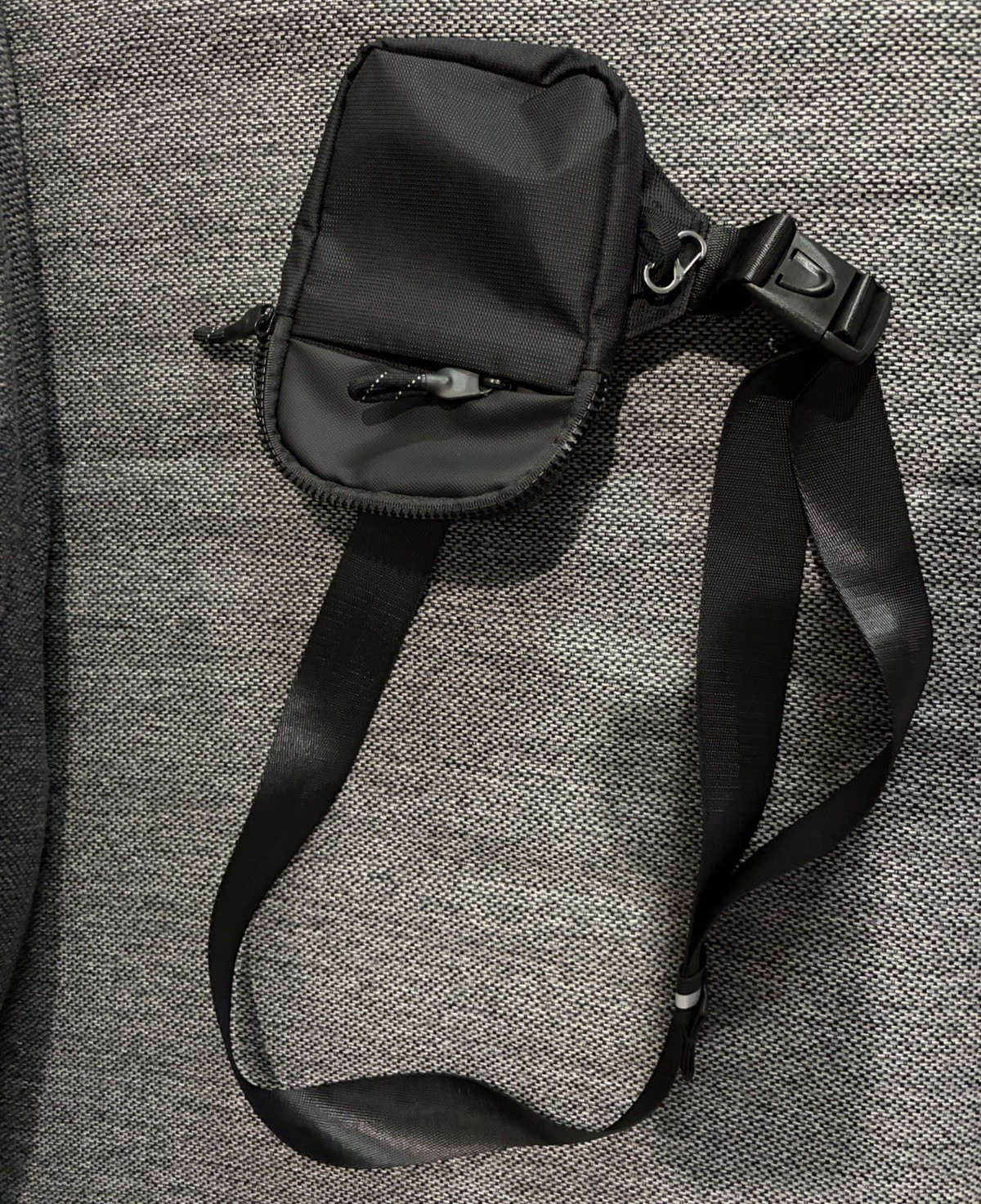 Black Small Unisex Crossbody Sling Bag Solid Zip & Buckle Adjustable Strap