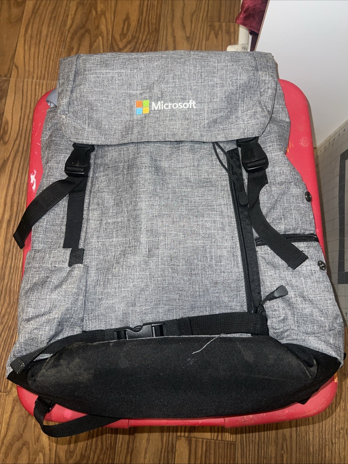 Microsoft Logo Computer Top Loader Buckle Flap Backpack Book Bag Pack Gray