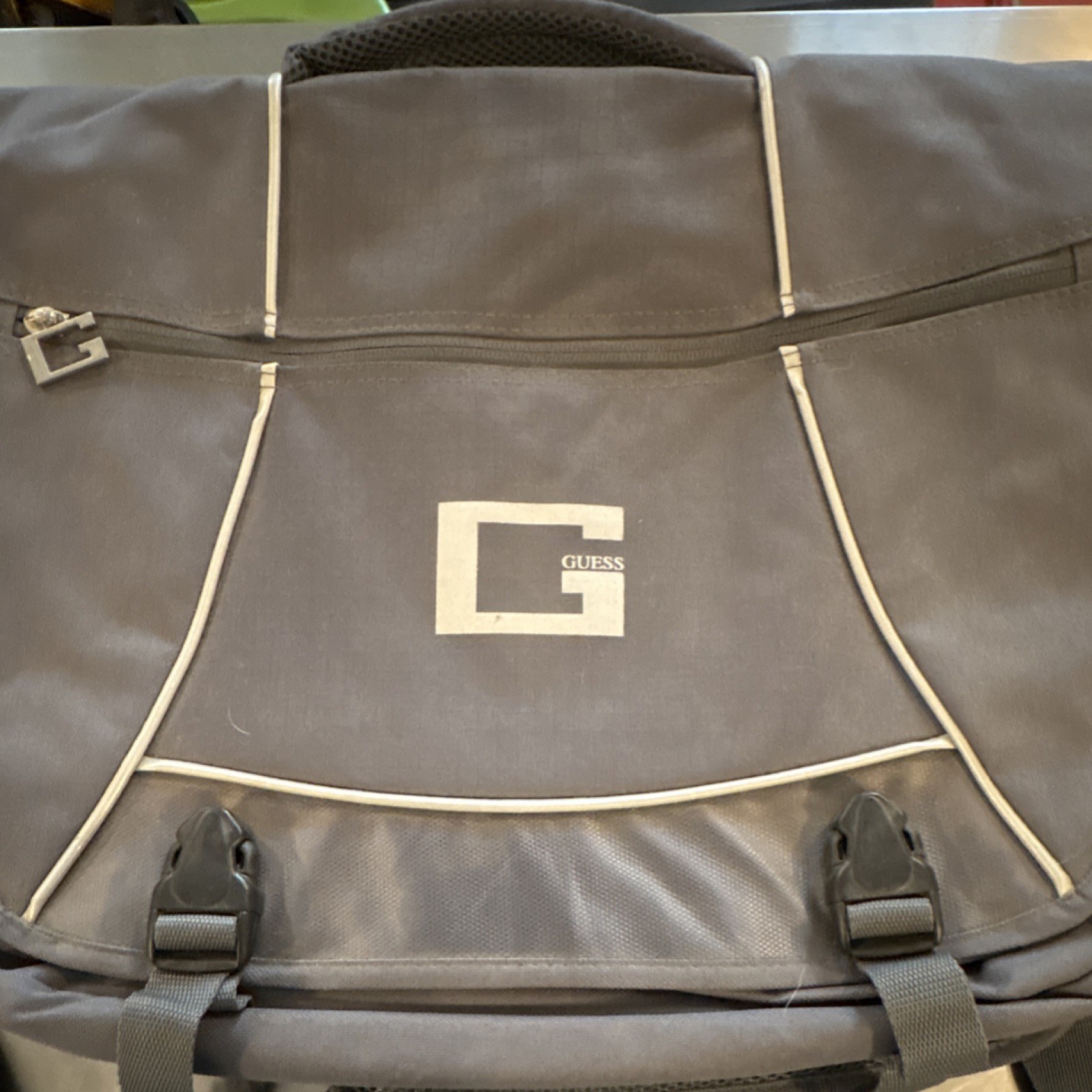 GUESS Gray Messenger Bag for Men with Shoulder Strap, Zip Closure, Pockets