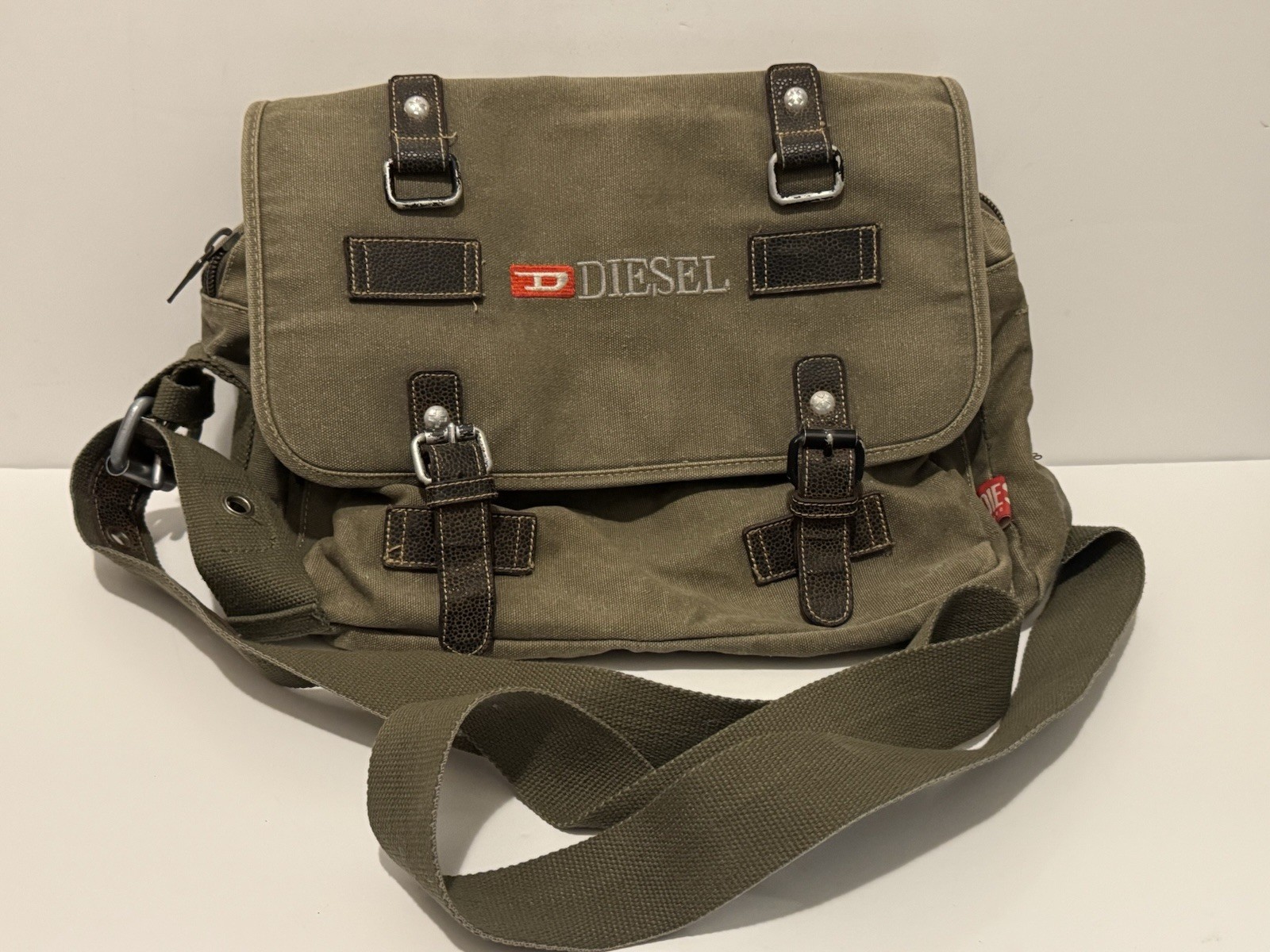 Diesel Vintage Y2K Military Canvas Shoulder Bag – Rare Archive Piece – Messenger