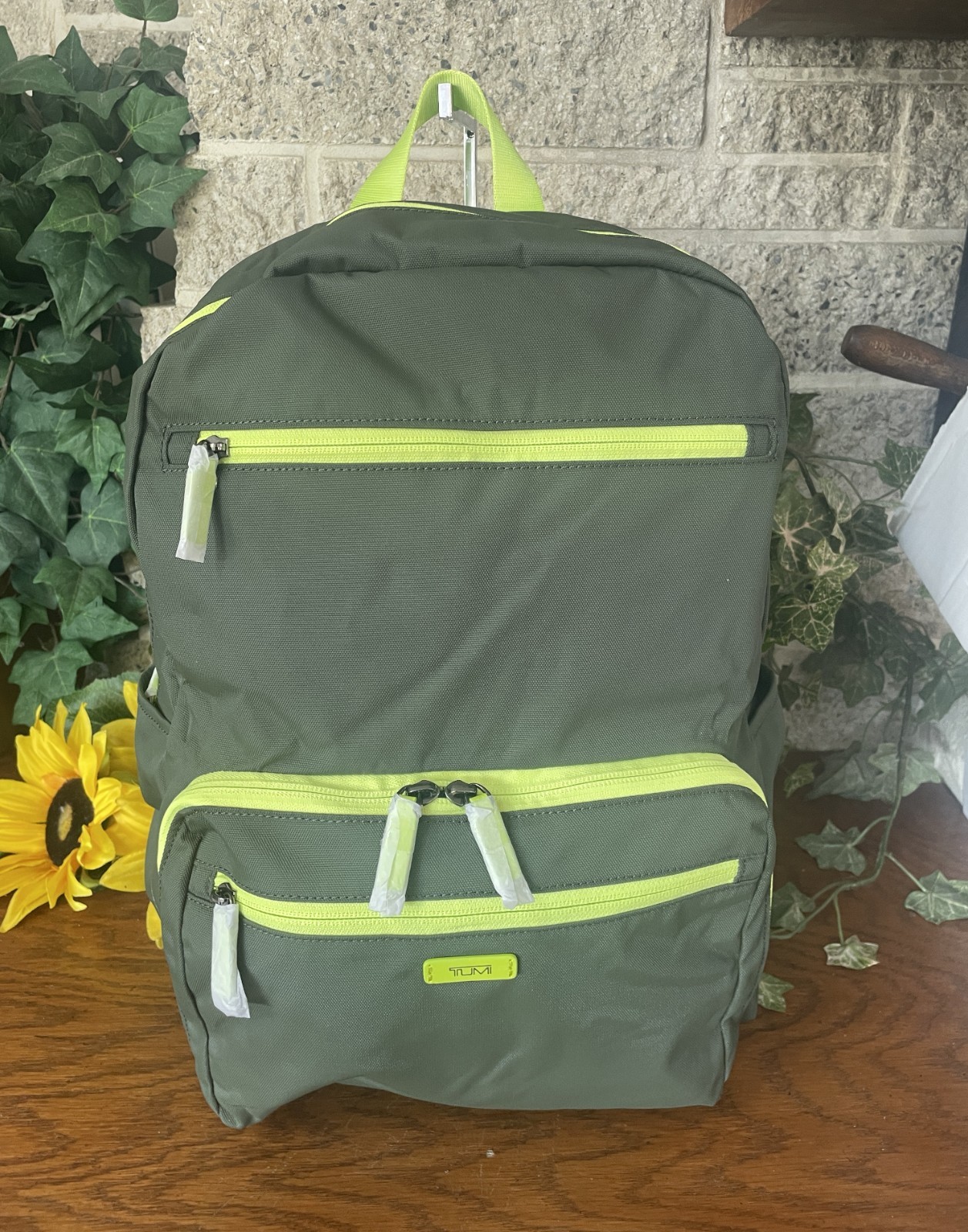 NWT TUMI GREEN/LIME PACKABLE BACKPACK FOLDABLE SHOULDER LARGE BAG TRAVEL CARRYON
