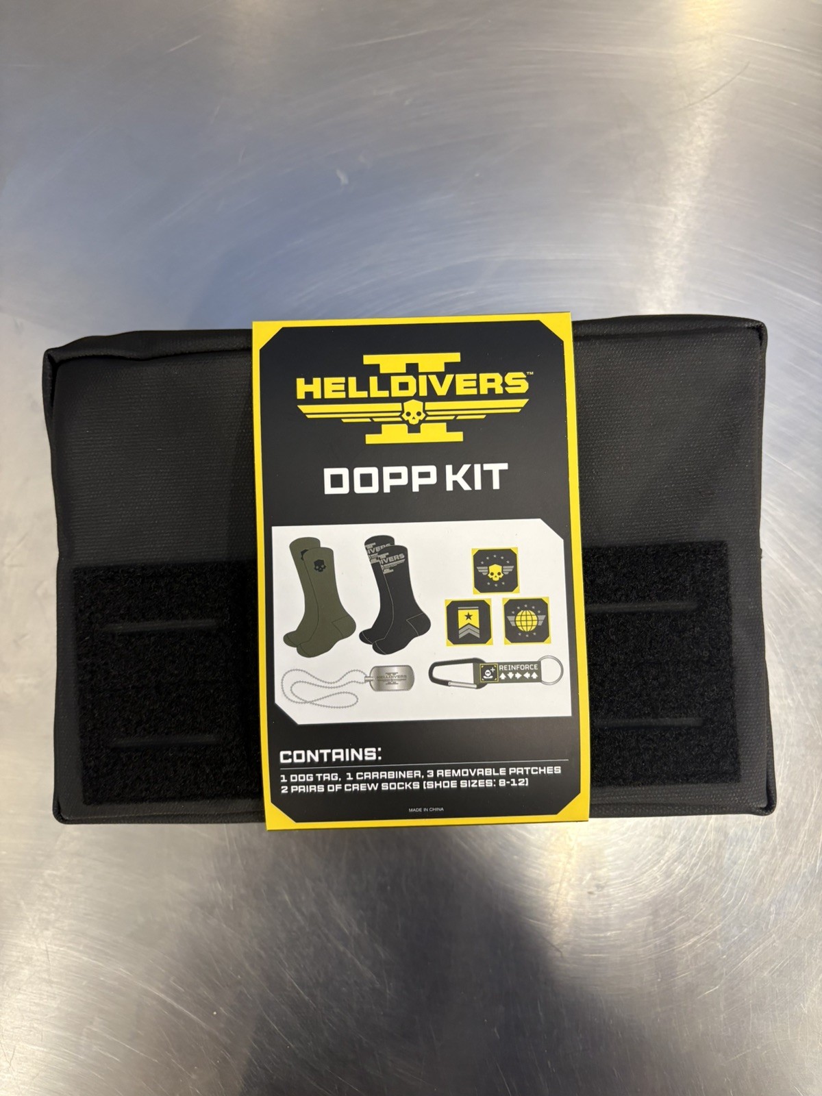 HELLDIVERS 2 DOPP KIT Dog Tag Carabiner 3 Patches 2 Pair Socks PlayStation