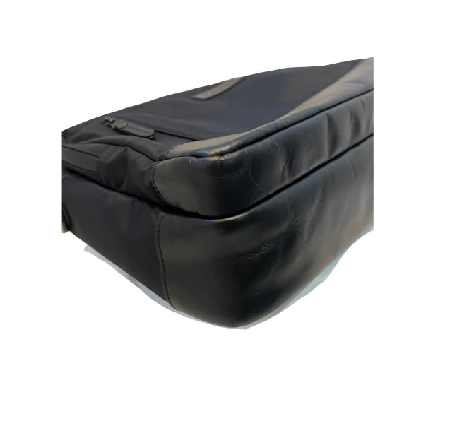 Johnston & Murphy Hudson Waterproof Briefcase – Black