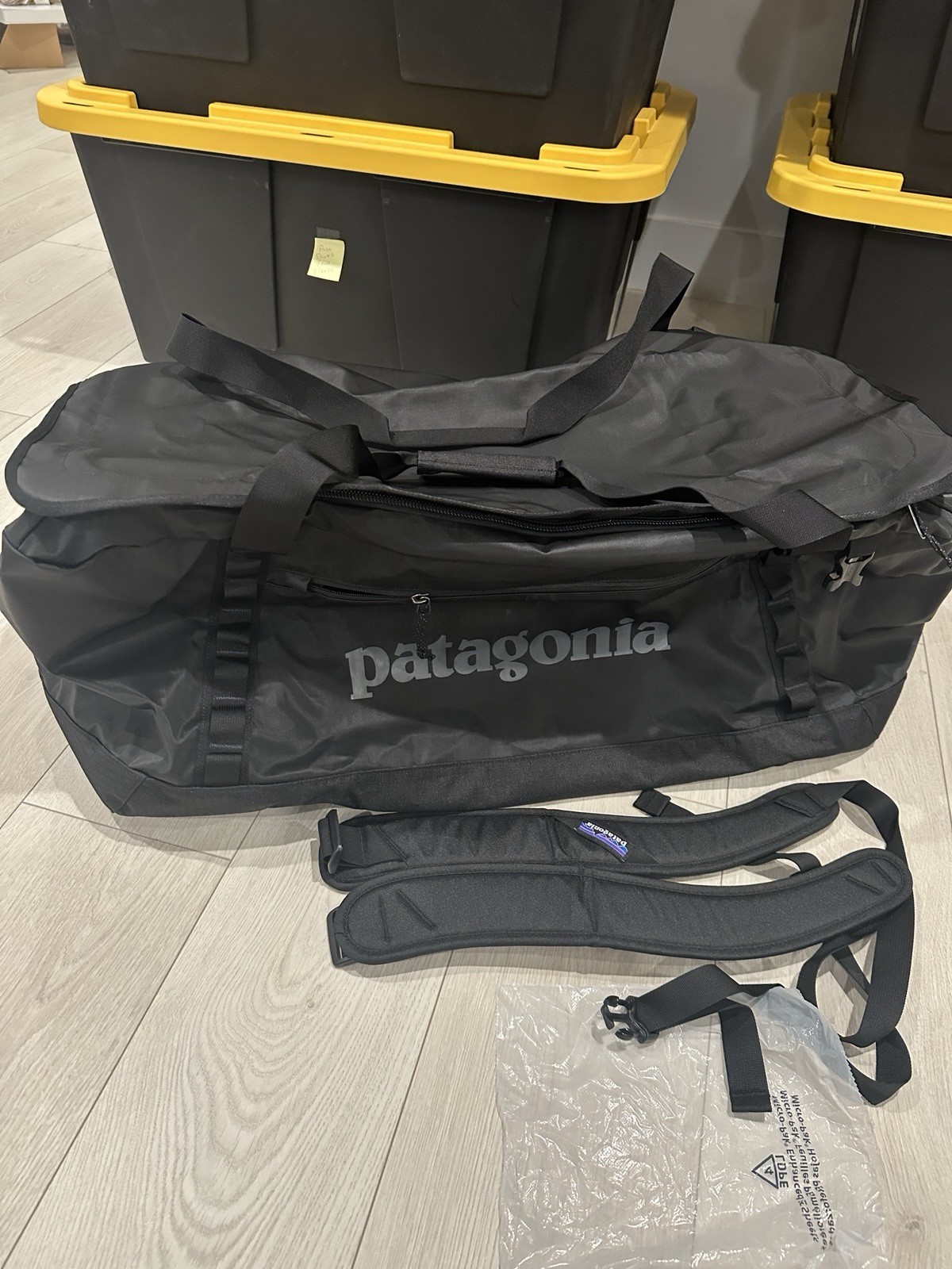 New Patagonia Black Hole Duffel Bag 100L Backpack travel – Black