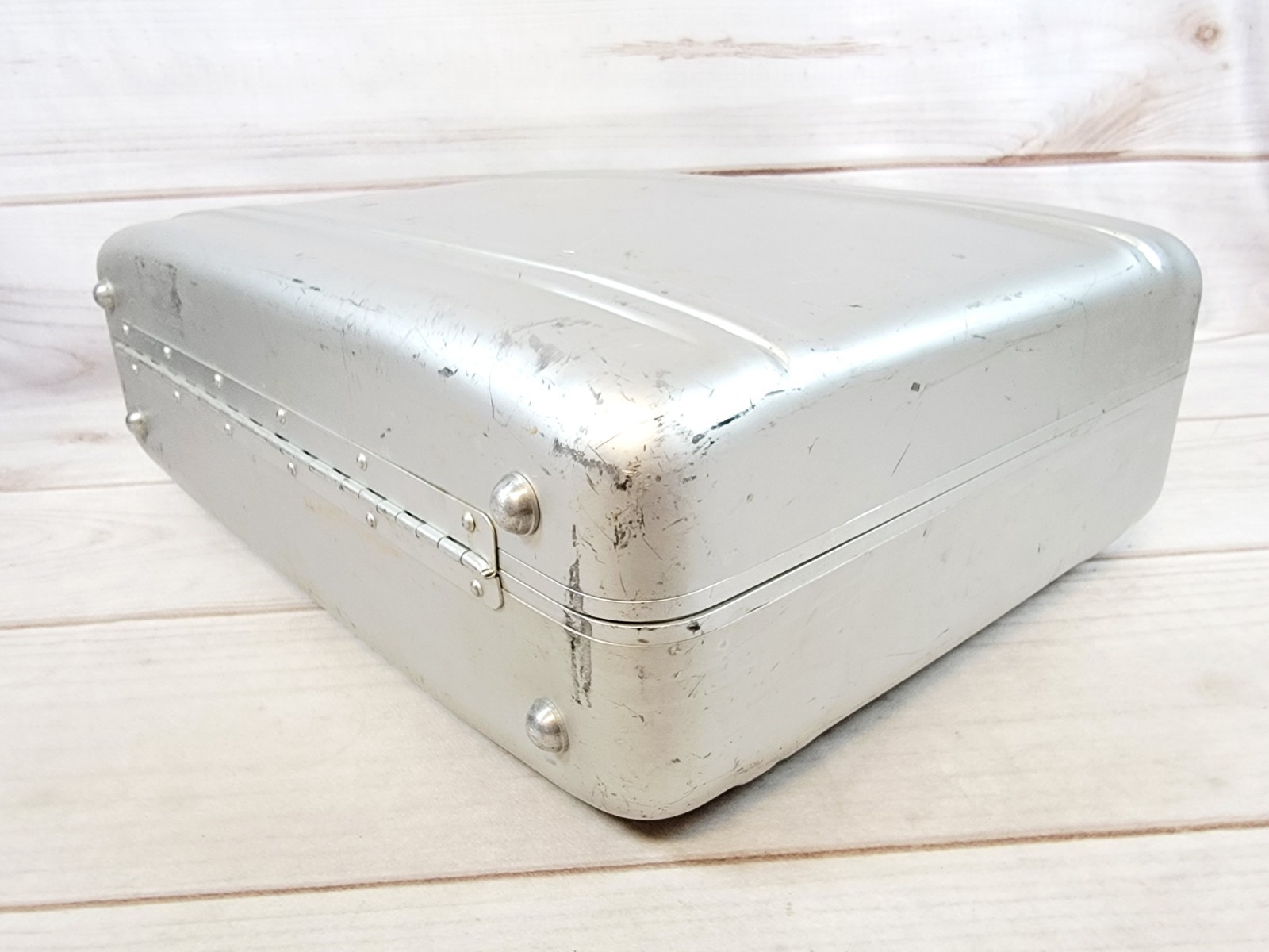 Vintage Aluminum Briefcases 18″ x 13″ x 5″ With Padding Camera Made In Japan