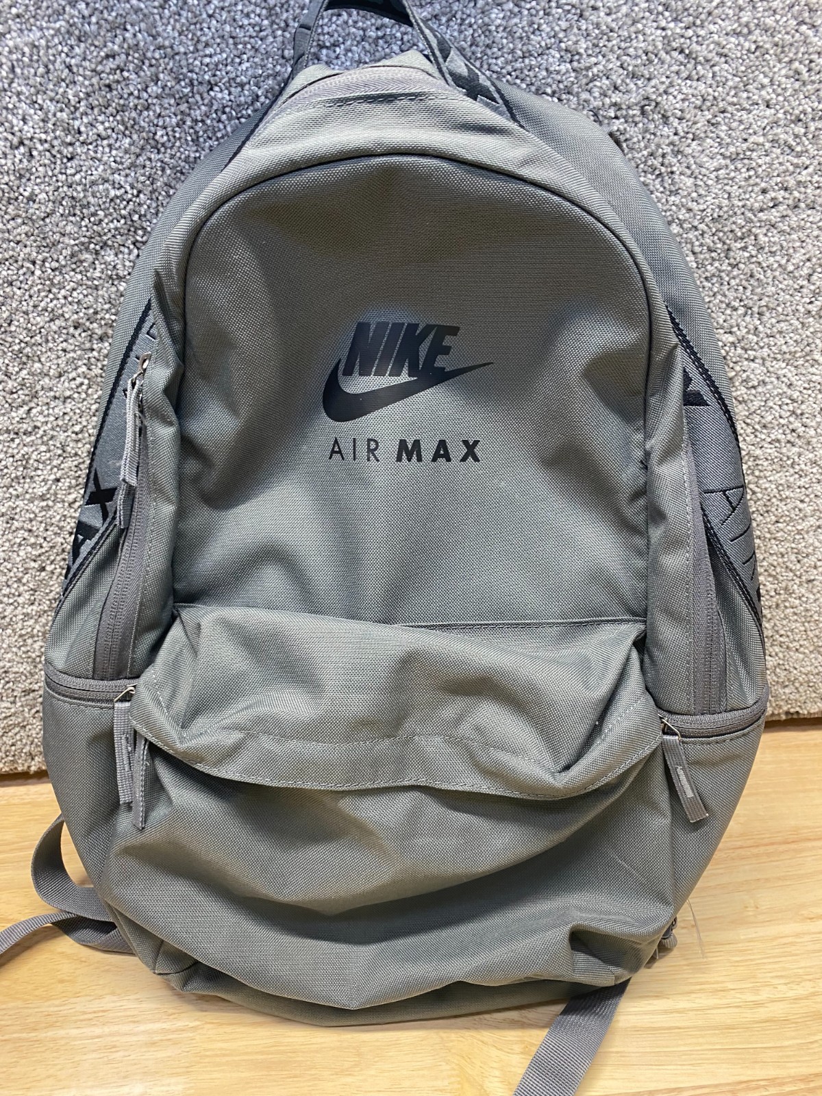 AIR MAX Nike Gray Backpack Pockets Spellout Band Gym School College Sports