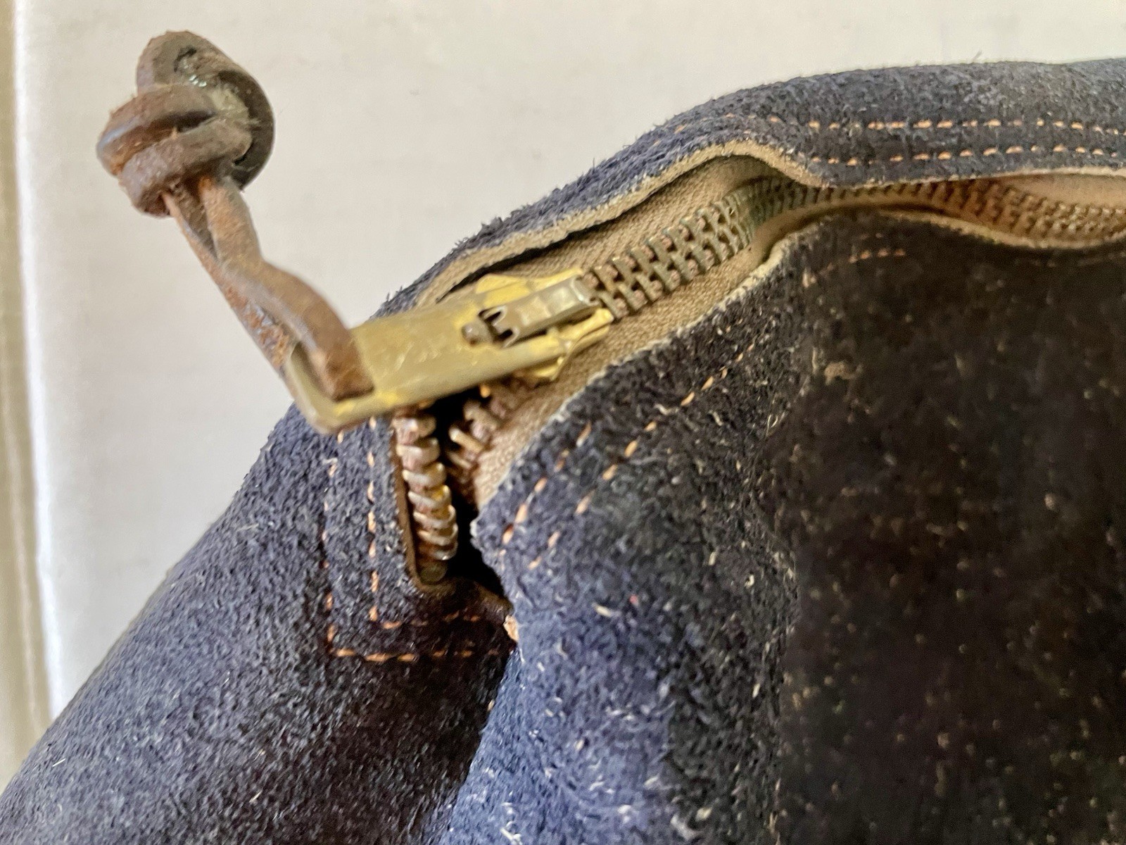 Vintage SUEDE Zippered Gear Bag Brass Zipper Distressed Western Navy 18×8” USA