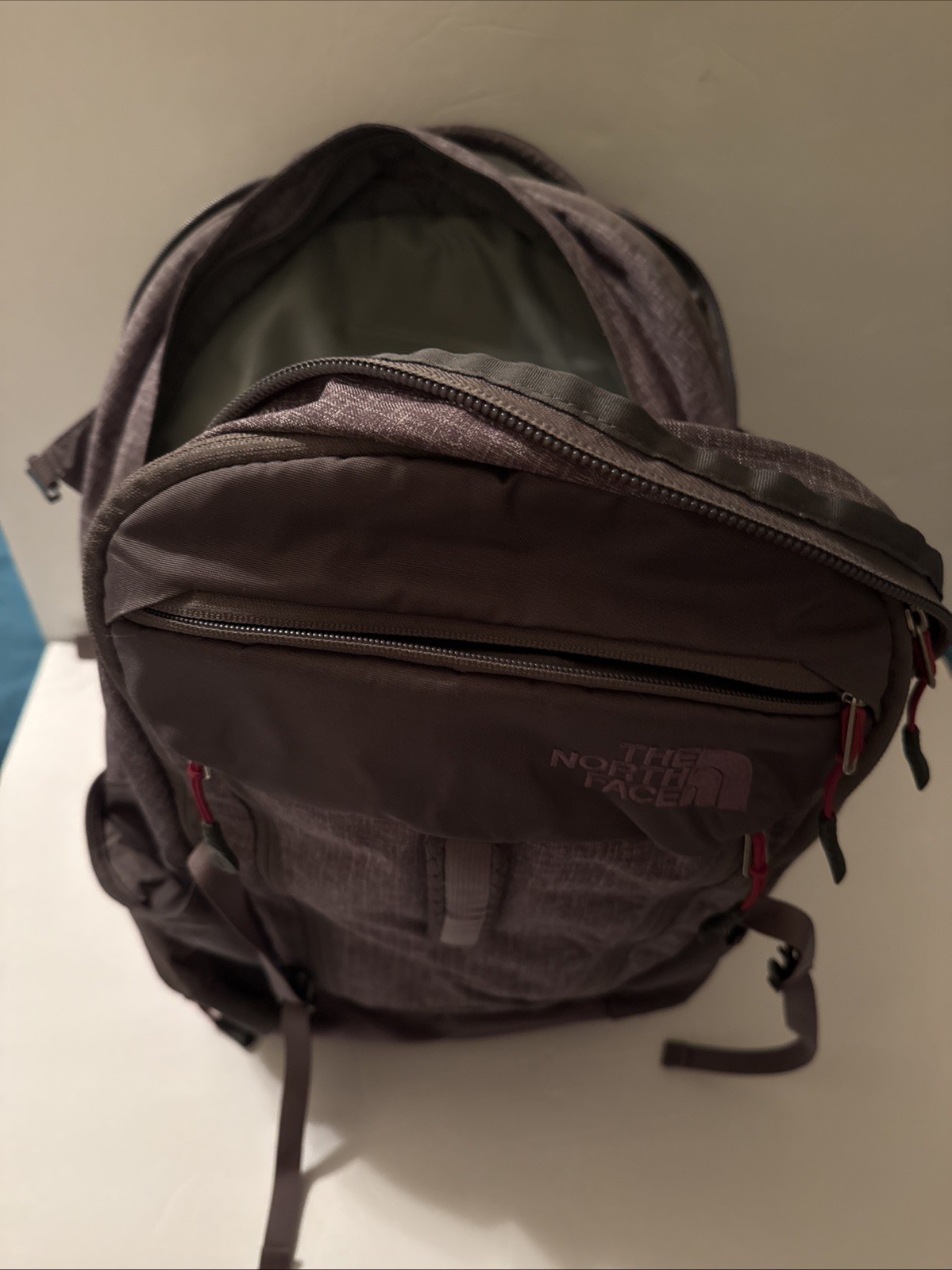 North Face Surge Backpack FlexVent Multi Pocket Laptop Padded Adjust Gray Red