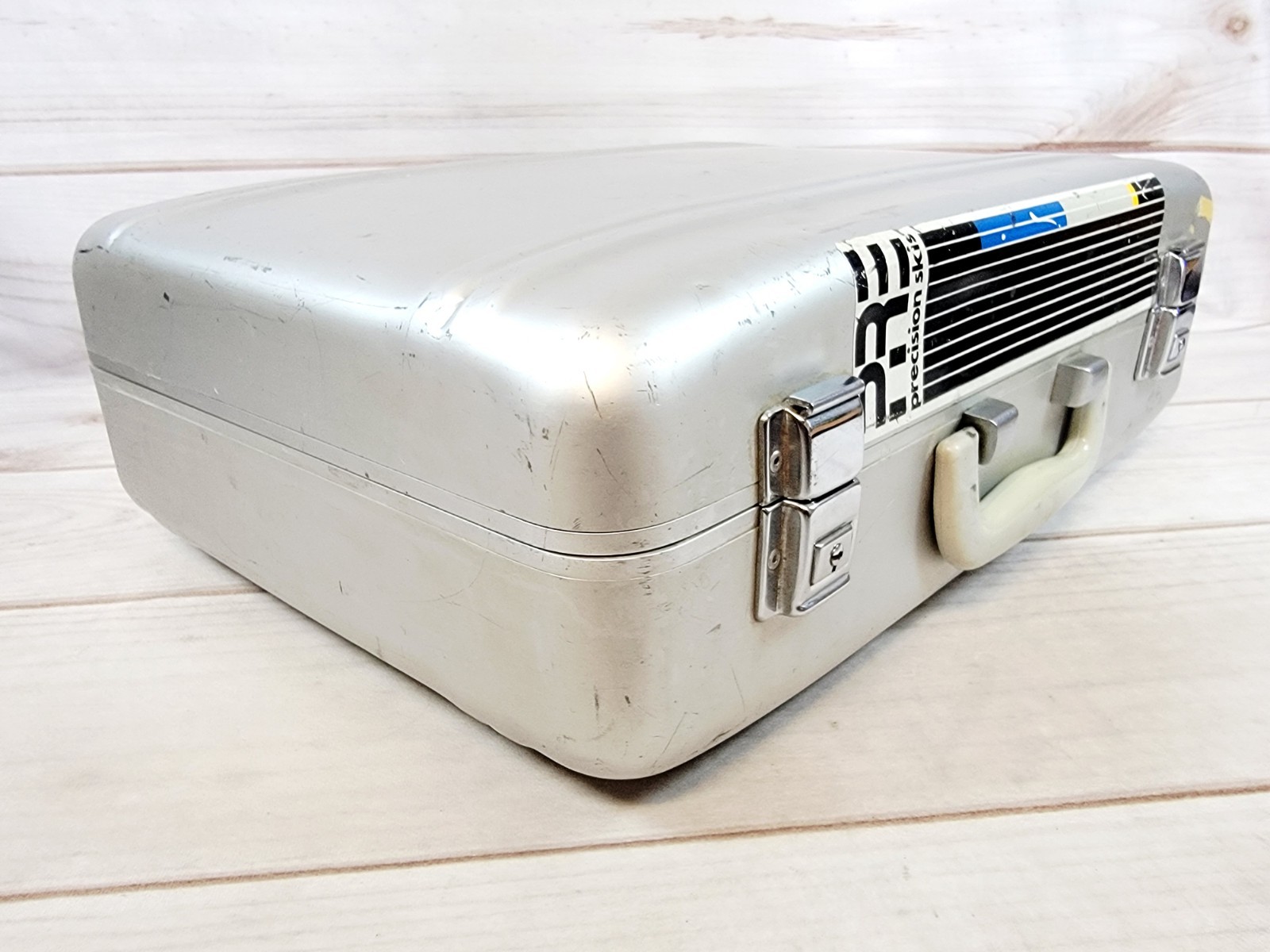 Vintage Aluminum Briefcases 18″ x 13″ x 5″ With Padding Camera Made In Japan