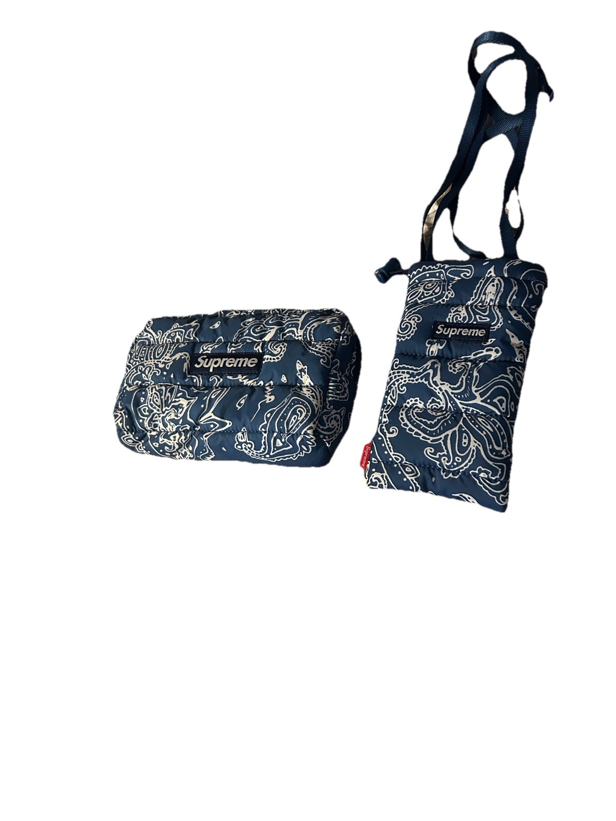 Supreme Puffer Pouch Bag Blue Paisley FW22 Supreme purse crossbody