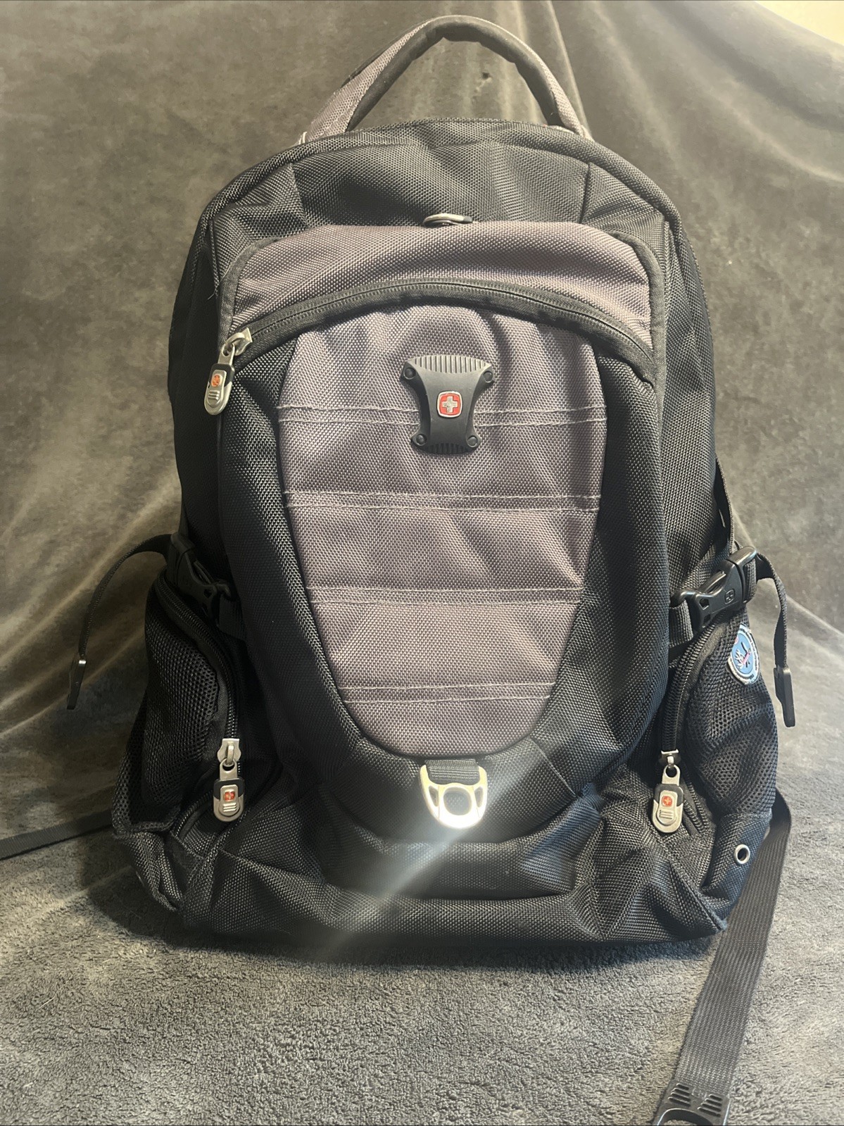 SWISSGEAR Model 9275 18”x12”x7” Backpack Laptop Case Airflow With Media Pocket