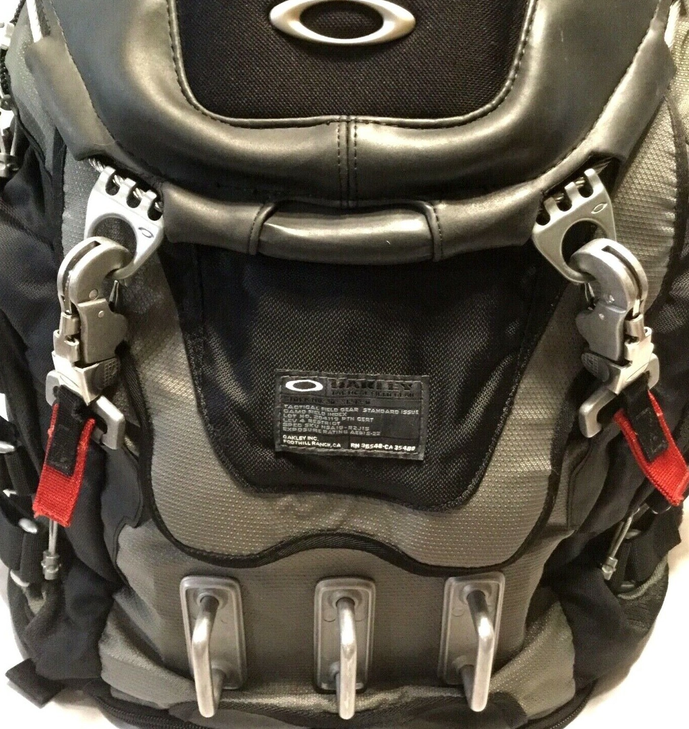 OAKLEY KITCHEN SINK BACKPACK Black / Grey 34L Tactical Field Gear Day Pack Bag