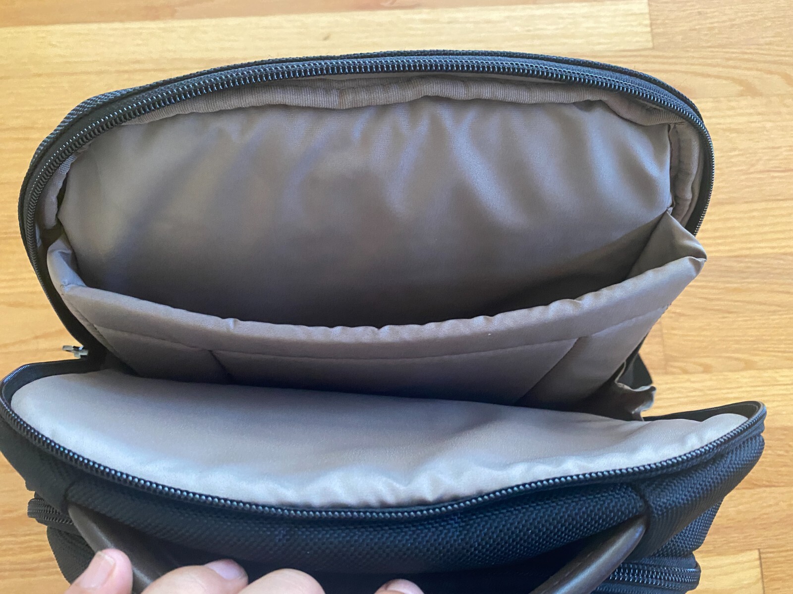 Authentic Briggs & Riley @Work Collection Medium Backpack NEW never used NO tags