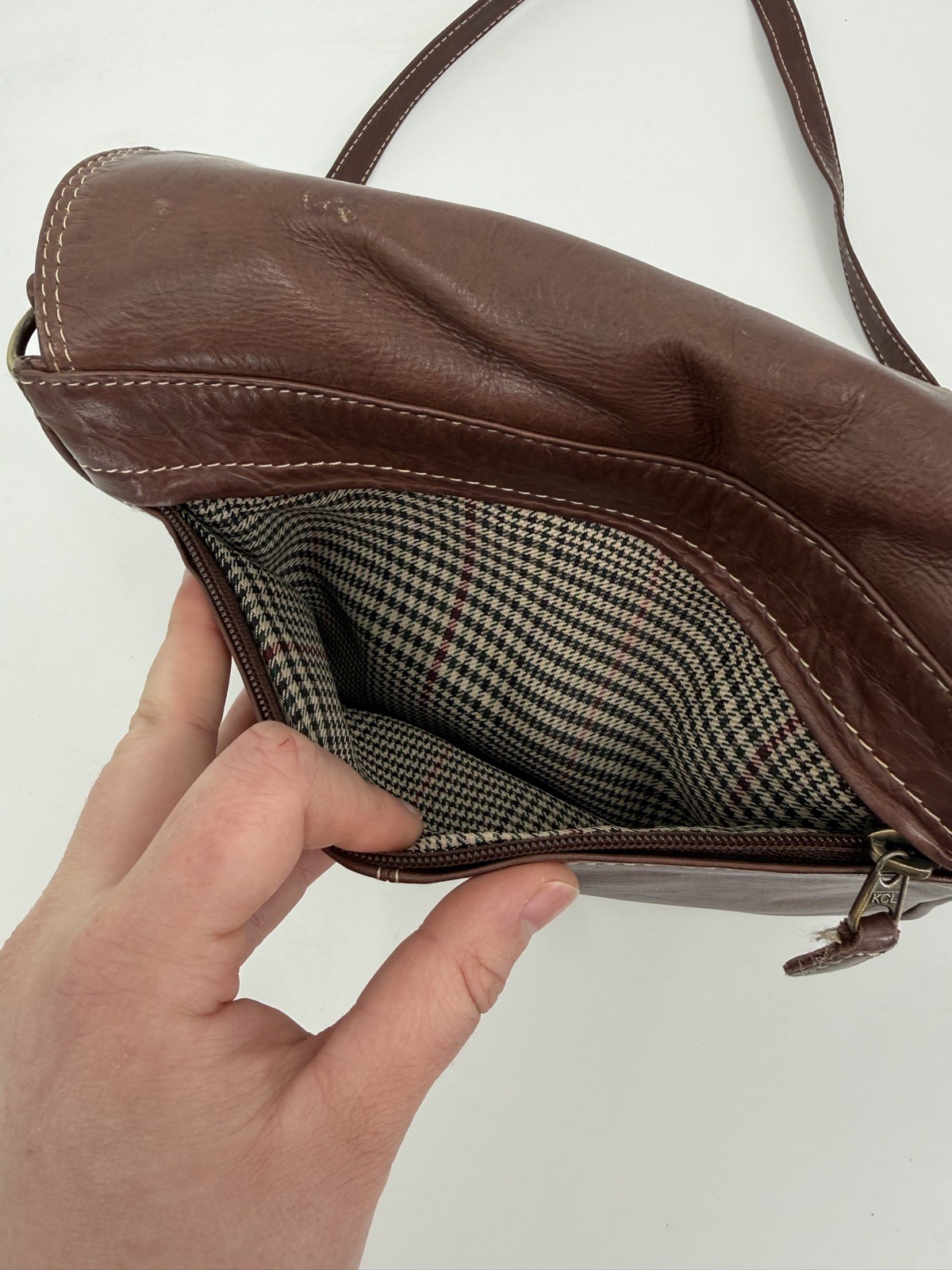 CHAOS Rust Brown Leather Medium Messenger Bag Organizer Office Commute Travel