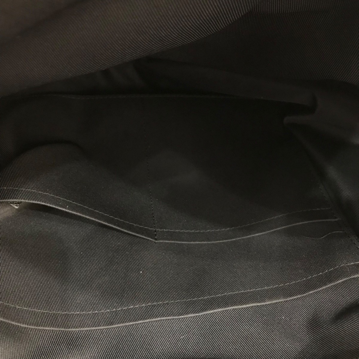 Authentic Louis Vuitton Taiga Discovery Backpack M33451 #230-000-402-8672
