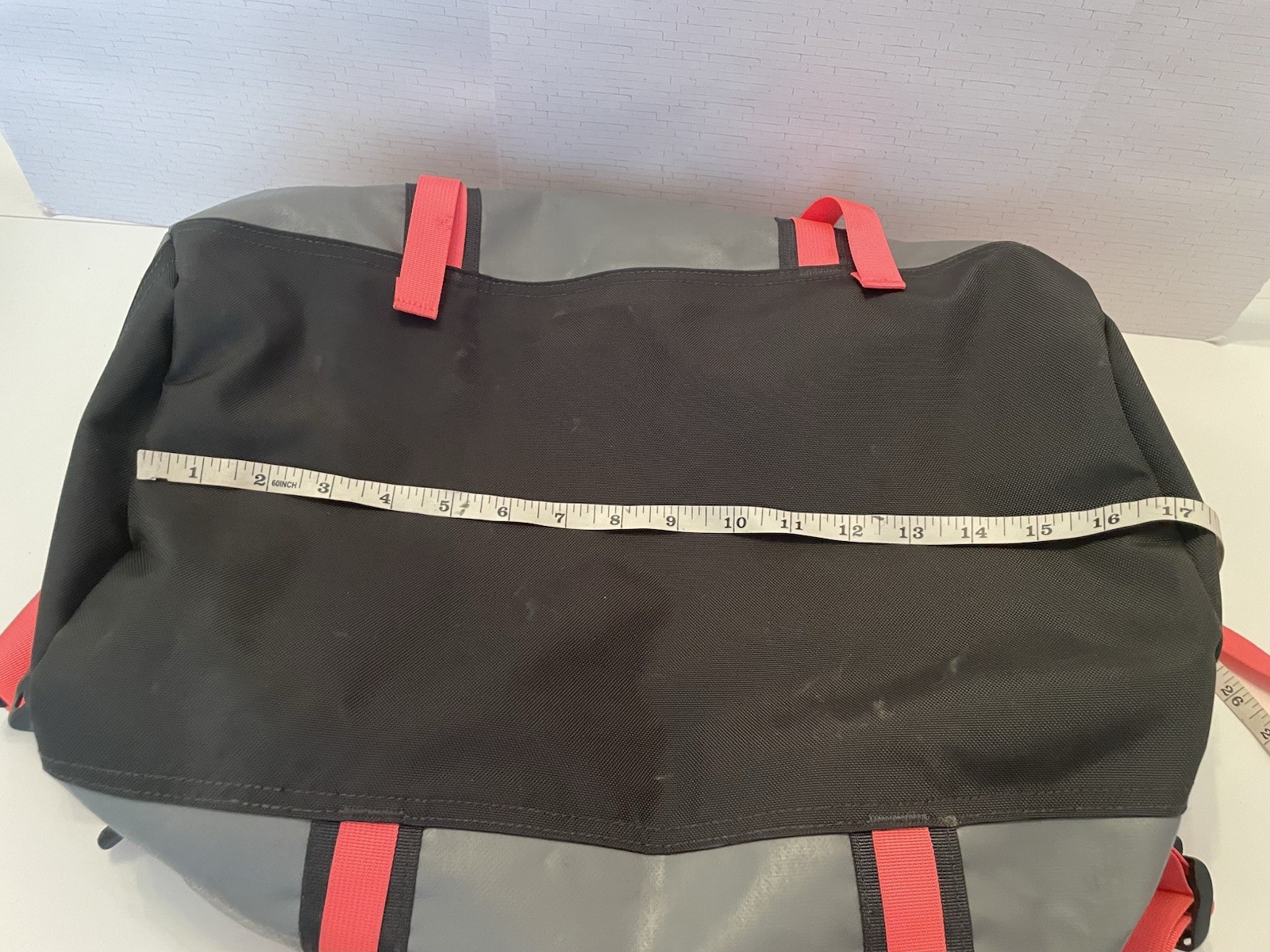 THE NORTH FACE BASE CAMP DUFFEL BAG Grey 50L 10x11x17” See Pics Zipper Closure
