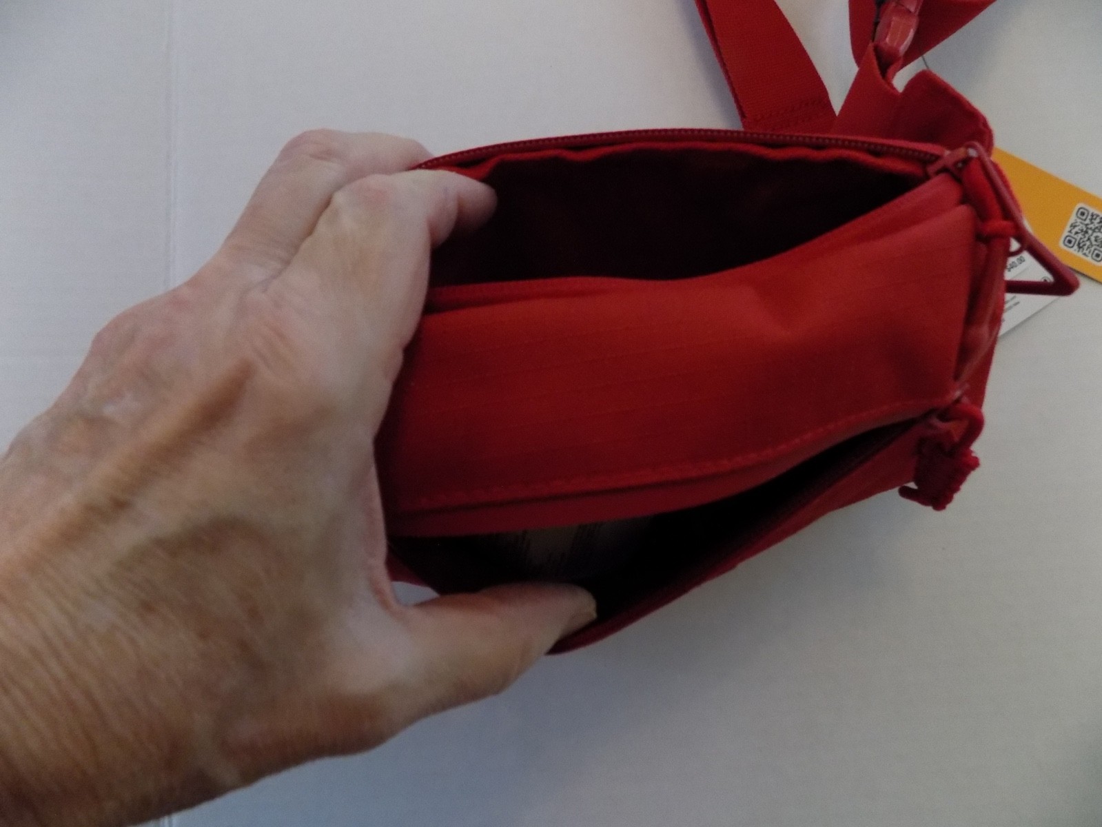 Nike Air Jordan Crossbody Fanny Pack Gym Bag Red Cordura Fabric NOS w/ Tags HTF