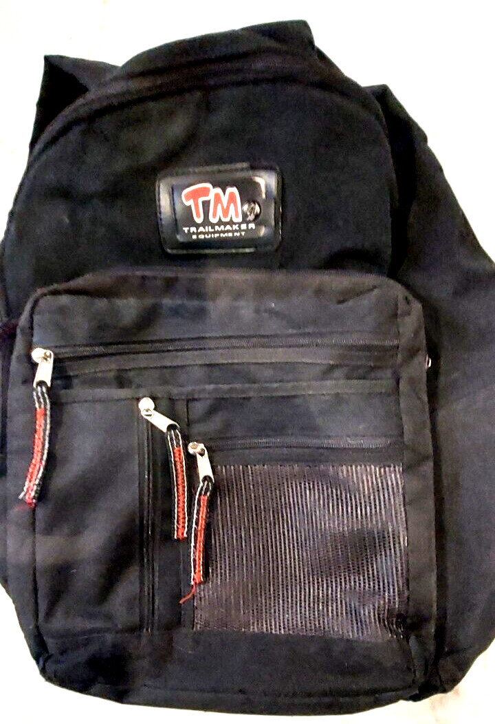 Trailmaker Equipment backpack 4 pocket front Multi-pocket inside – Black