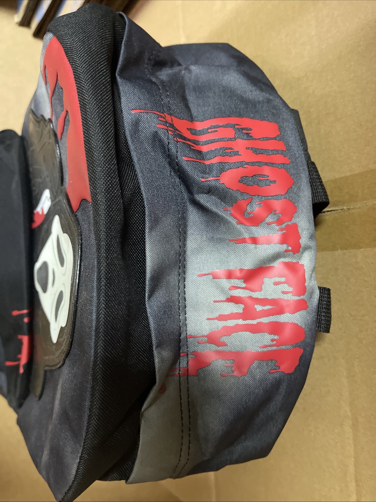 NEW Hot Topic SCREAM Ghostface Horror Slasher Glow In The Dark Backpack W/ Charm