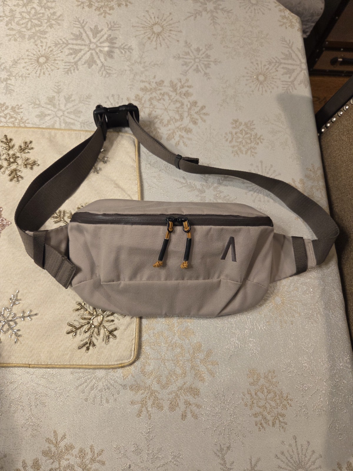 Boundary Supply Rennen Recycled Crossbody Sling Bag Clay