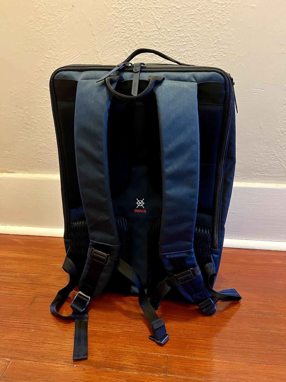DESCENTE DUALIS Penta Backpack S5324DBP10 Navy Intelligent Travel Line 26L