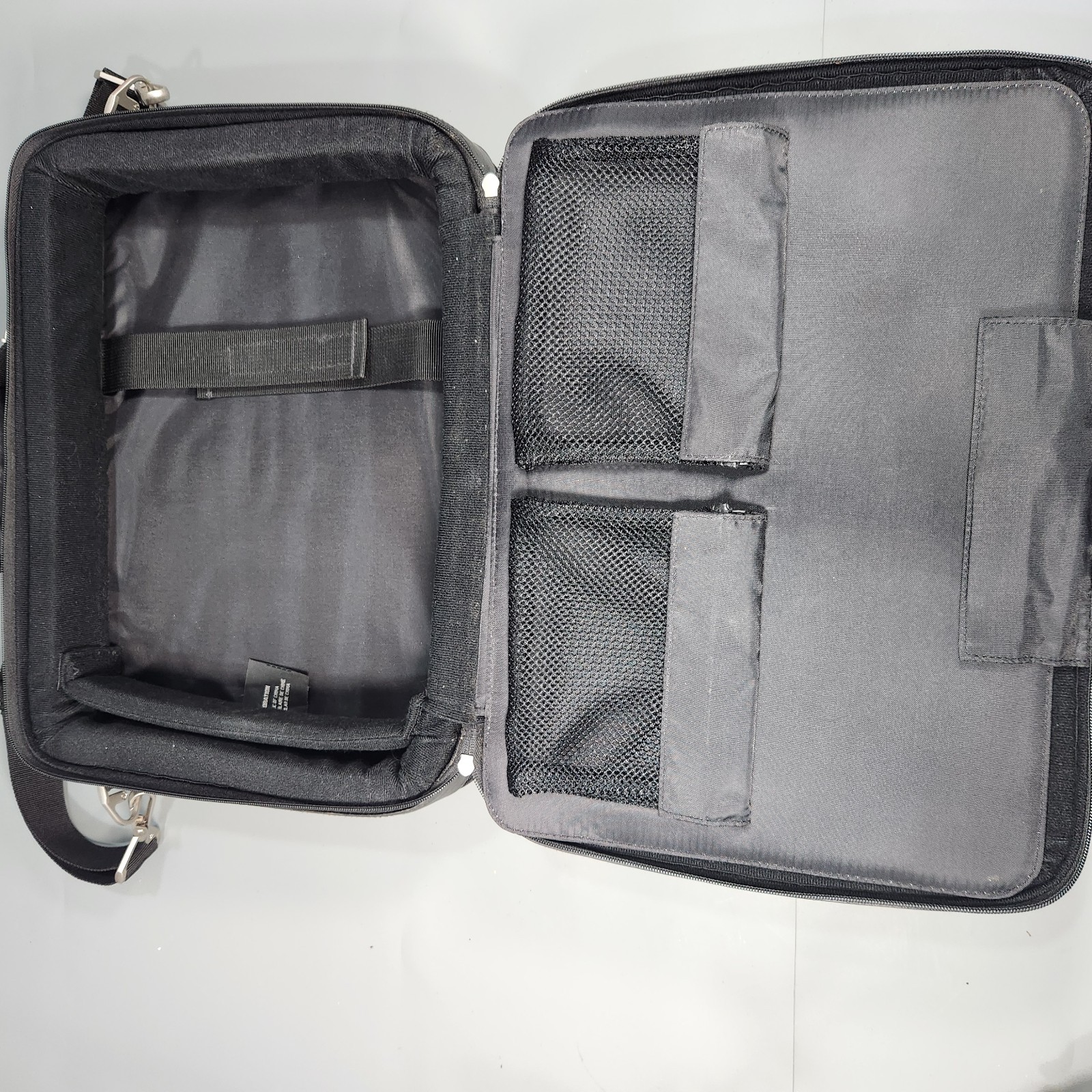Samsonite Classic Computer Case Black Leather Dual Laptop Bag 15.5″ w/strap