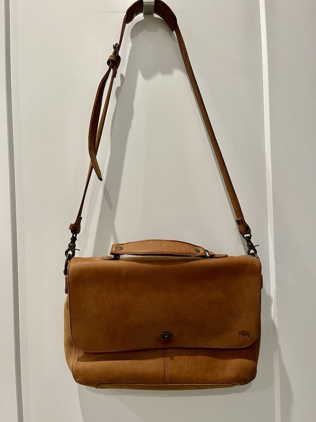 Buffalo Jackson Trading Co. Leather Laptop Messenger Briefcase Bag w/Strap